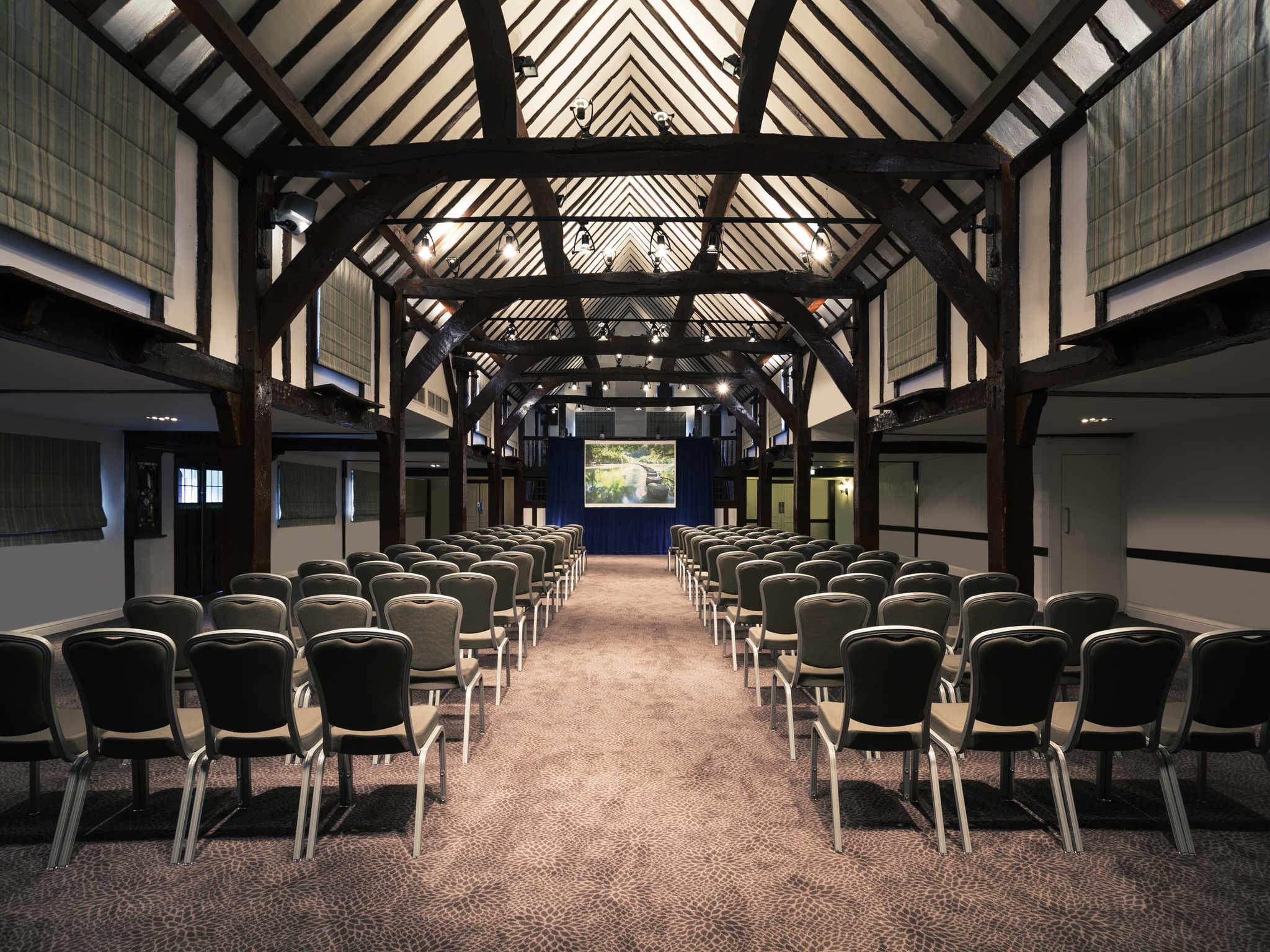 Photo - Sunday Box Hill Burford Bridge Hotel