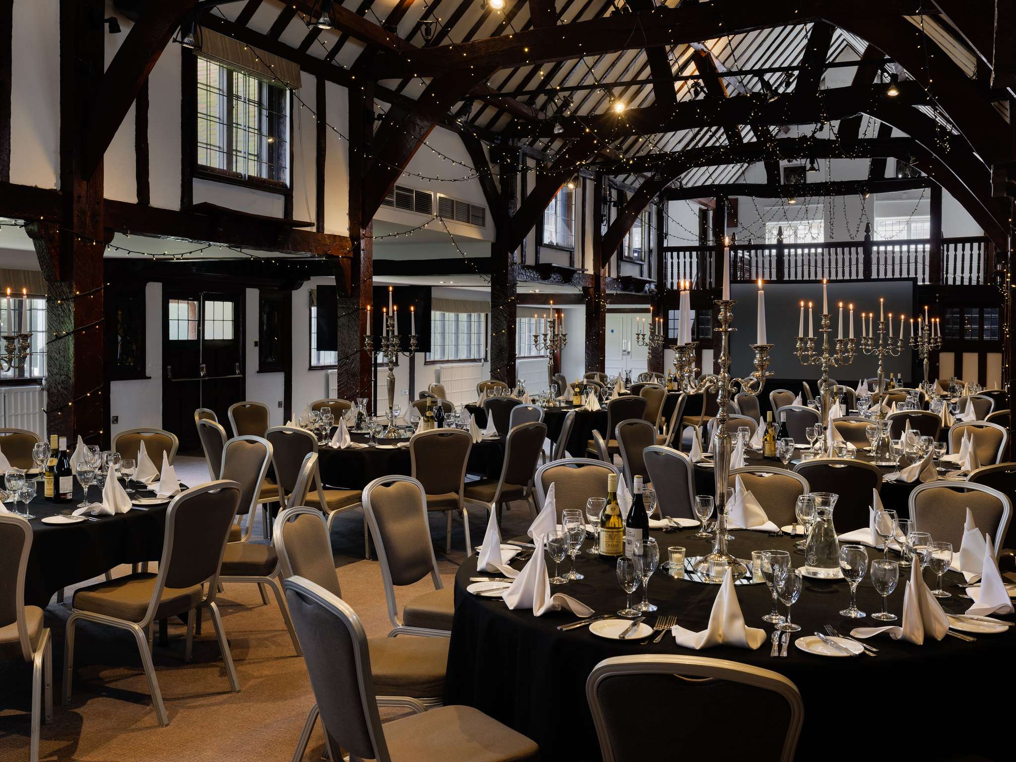 Photo - Sunday Box Hill Burford Bridge Hotel