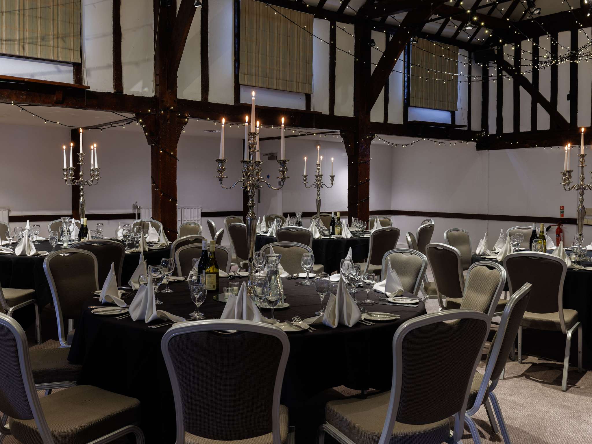 Photo - Sunday Box Hill Burford Bridge Hotel