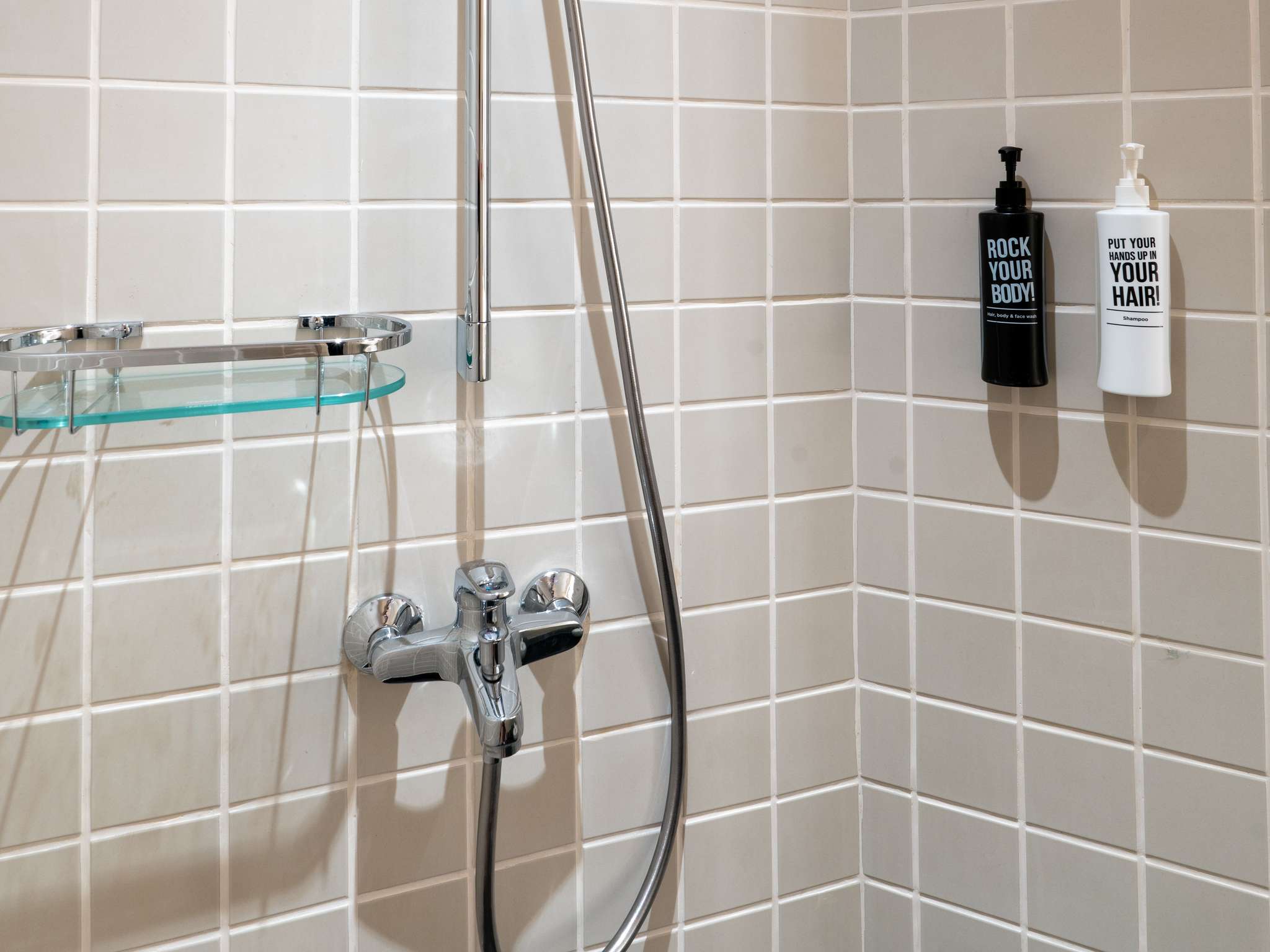 Photo - Ibis Singapore on Bencoolen