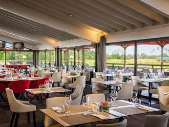 Le Club restaurant picture