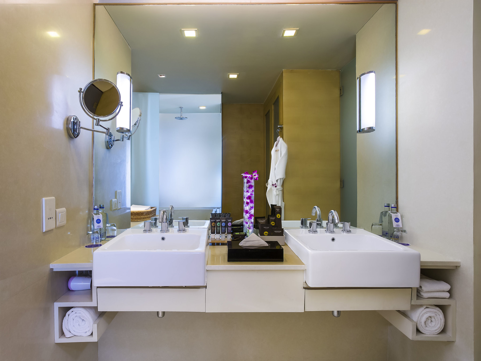 Photo - Novotel Hyderabad Airport