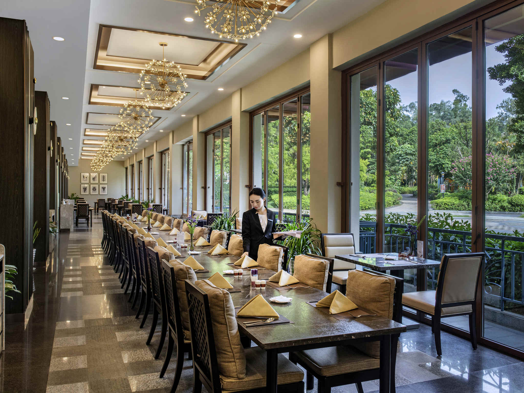 东莞旗峰山铂尔曼酒店