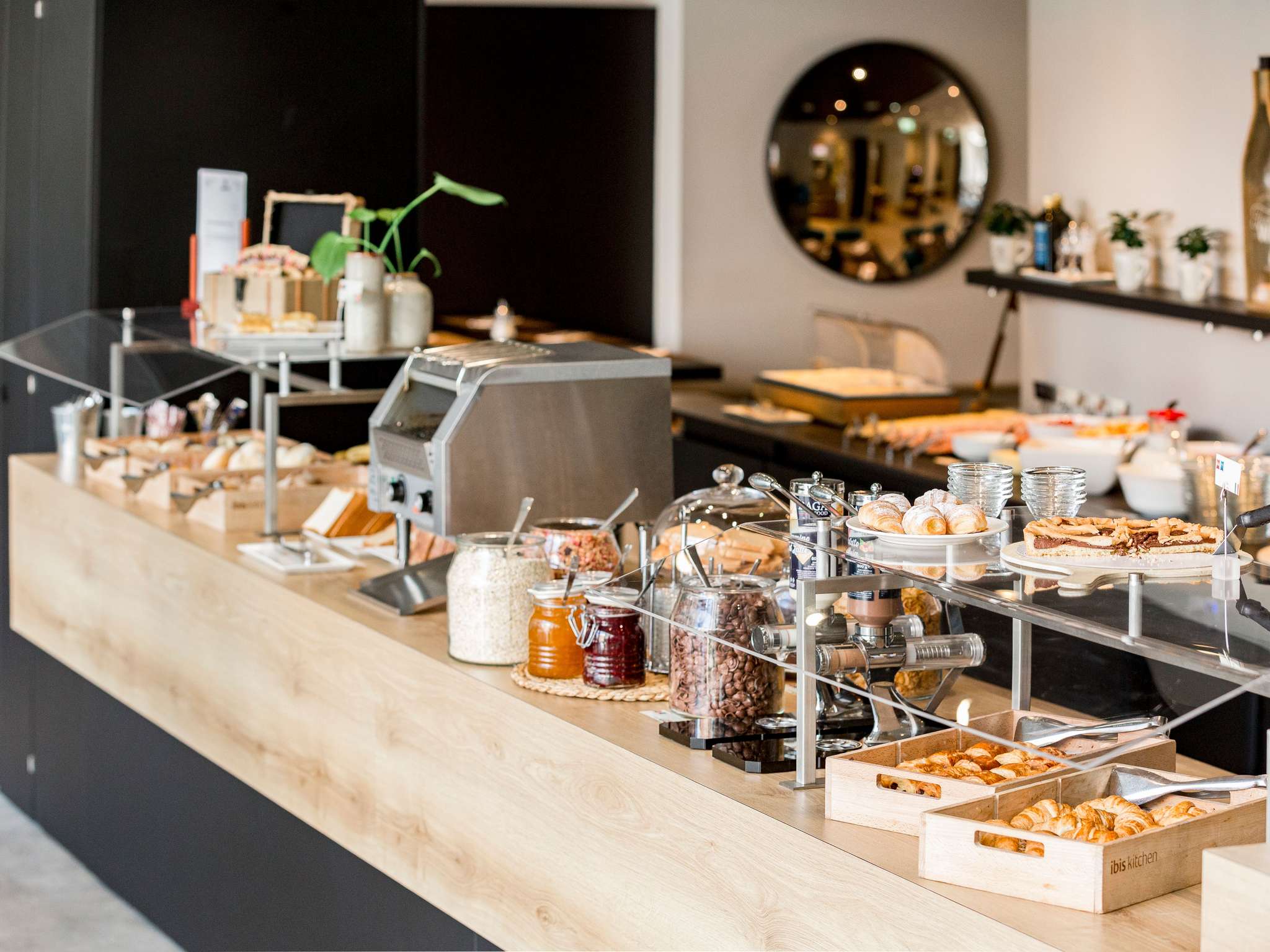 Photo - Ibis Lugano Paradiso