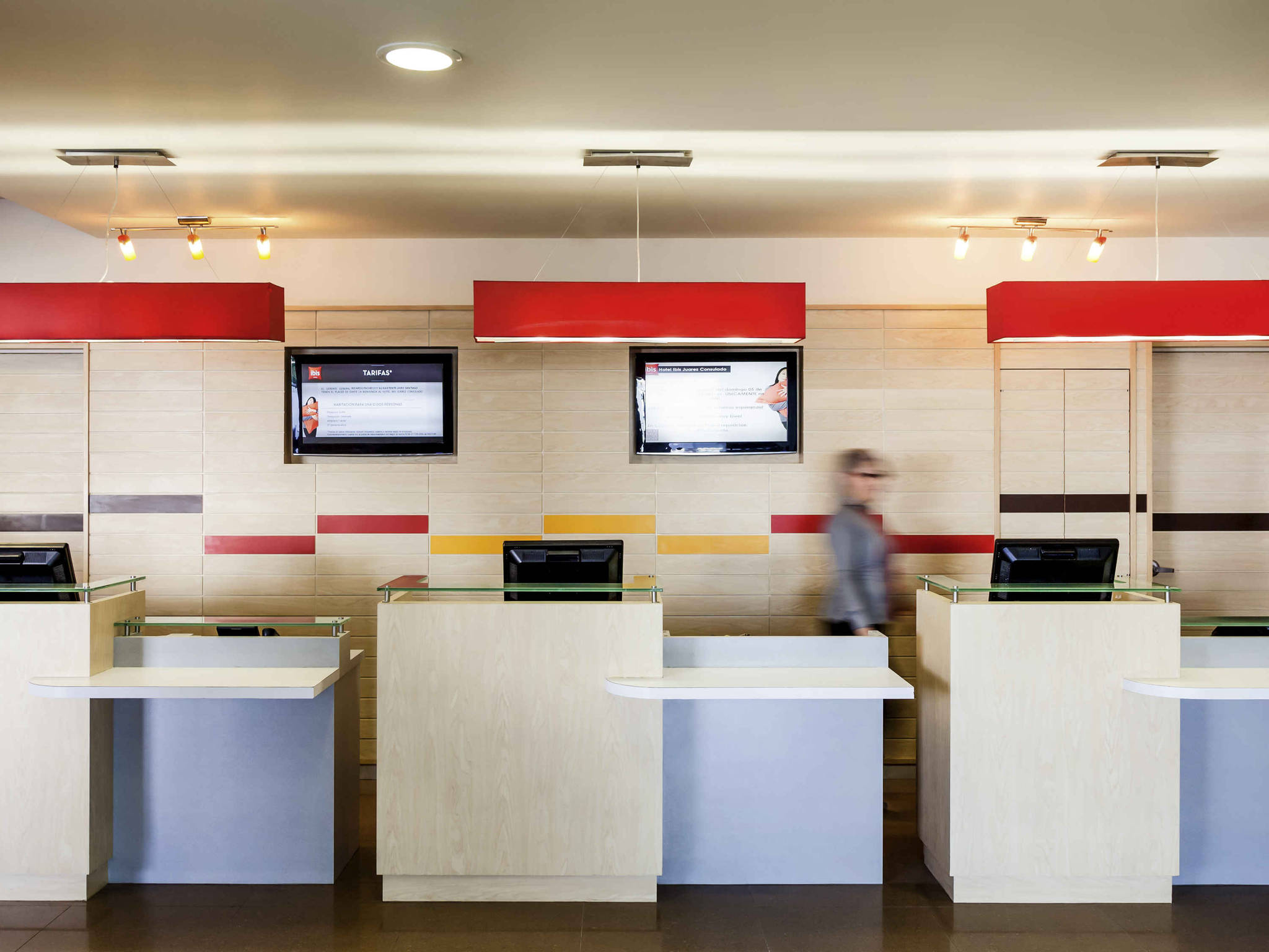 Photo - Ibis Juarez Consulado