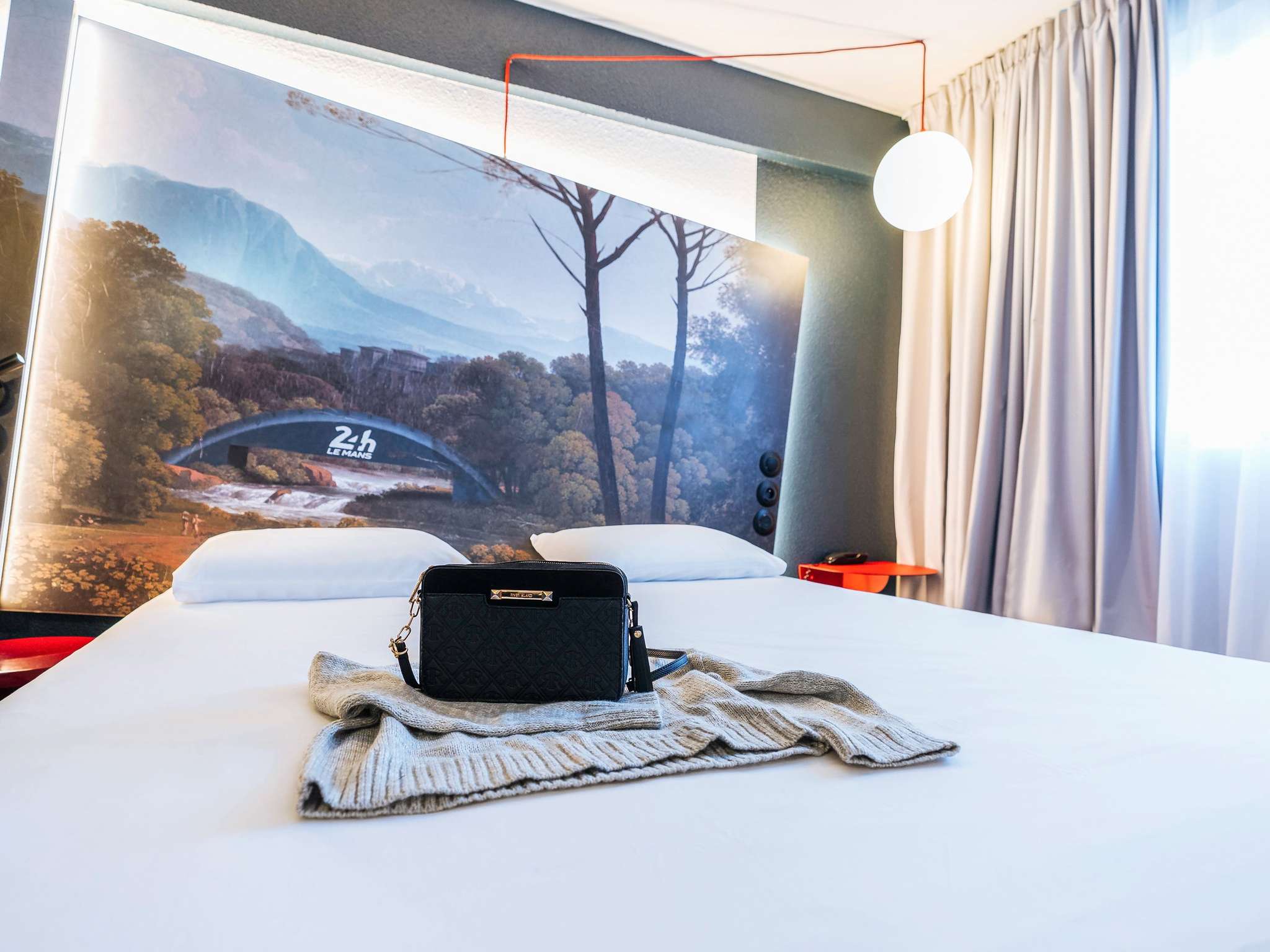 Photo - ibis Styles Le Mans Centre Gare