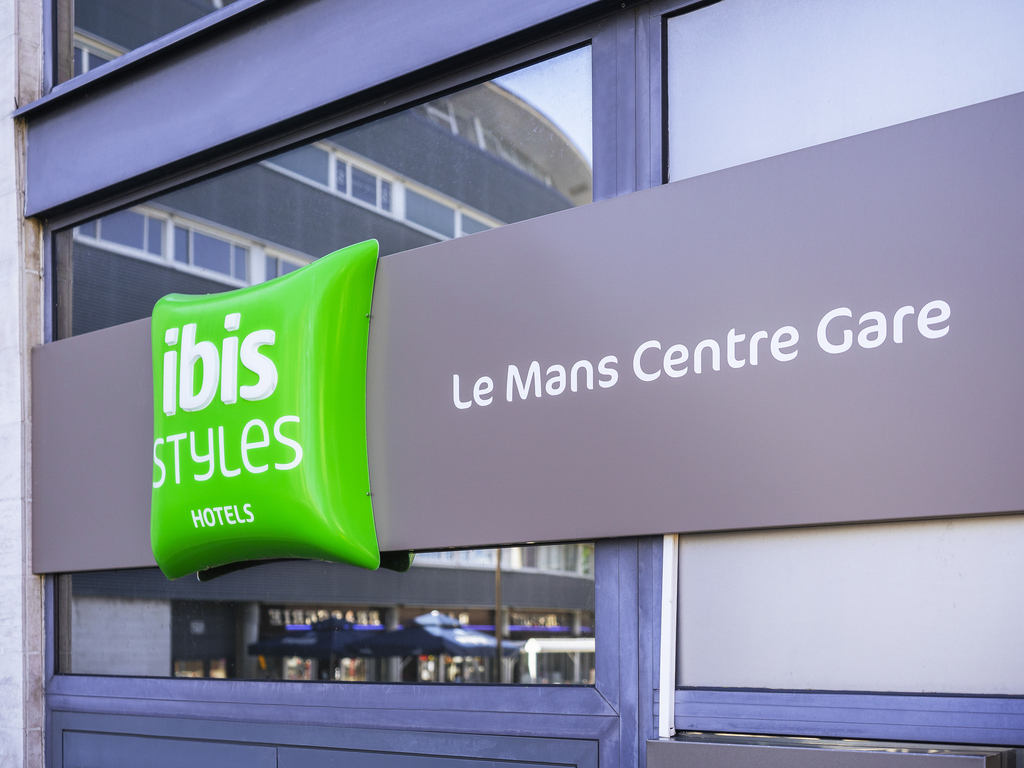 ibis Styles Ле-Ман Центр Гар - Image 2