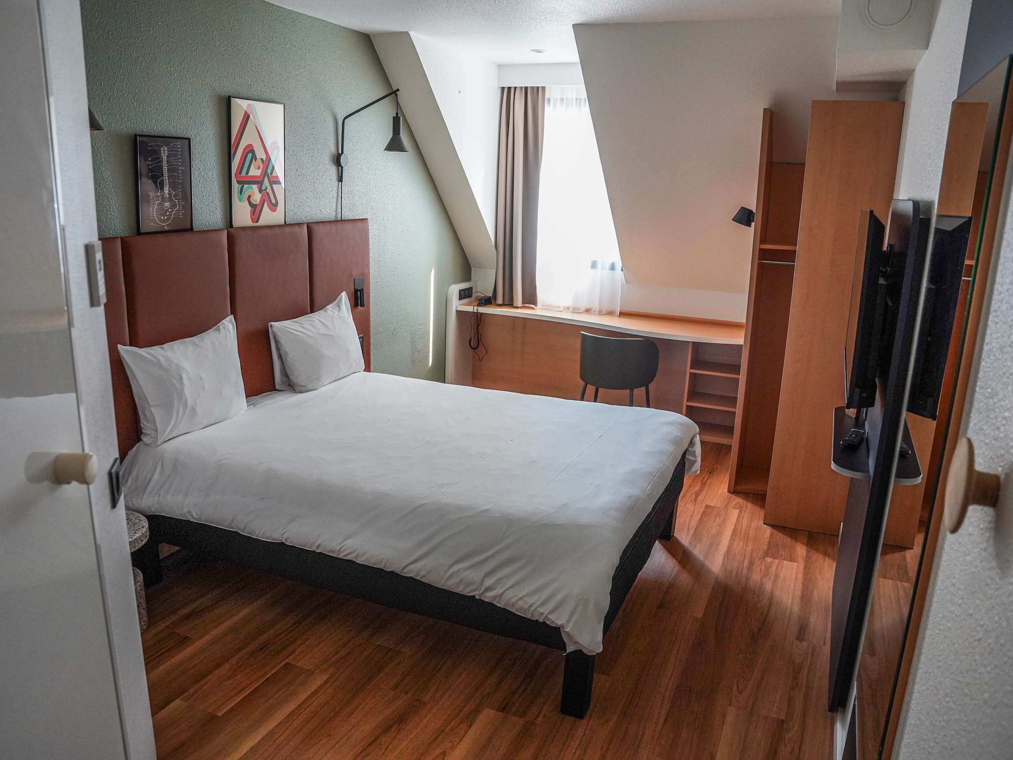 Photo - ibis Bayeux Port En Bessin