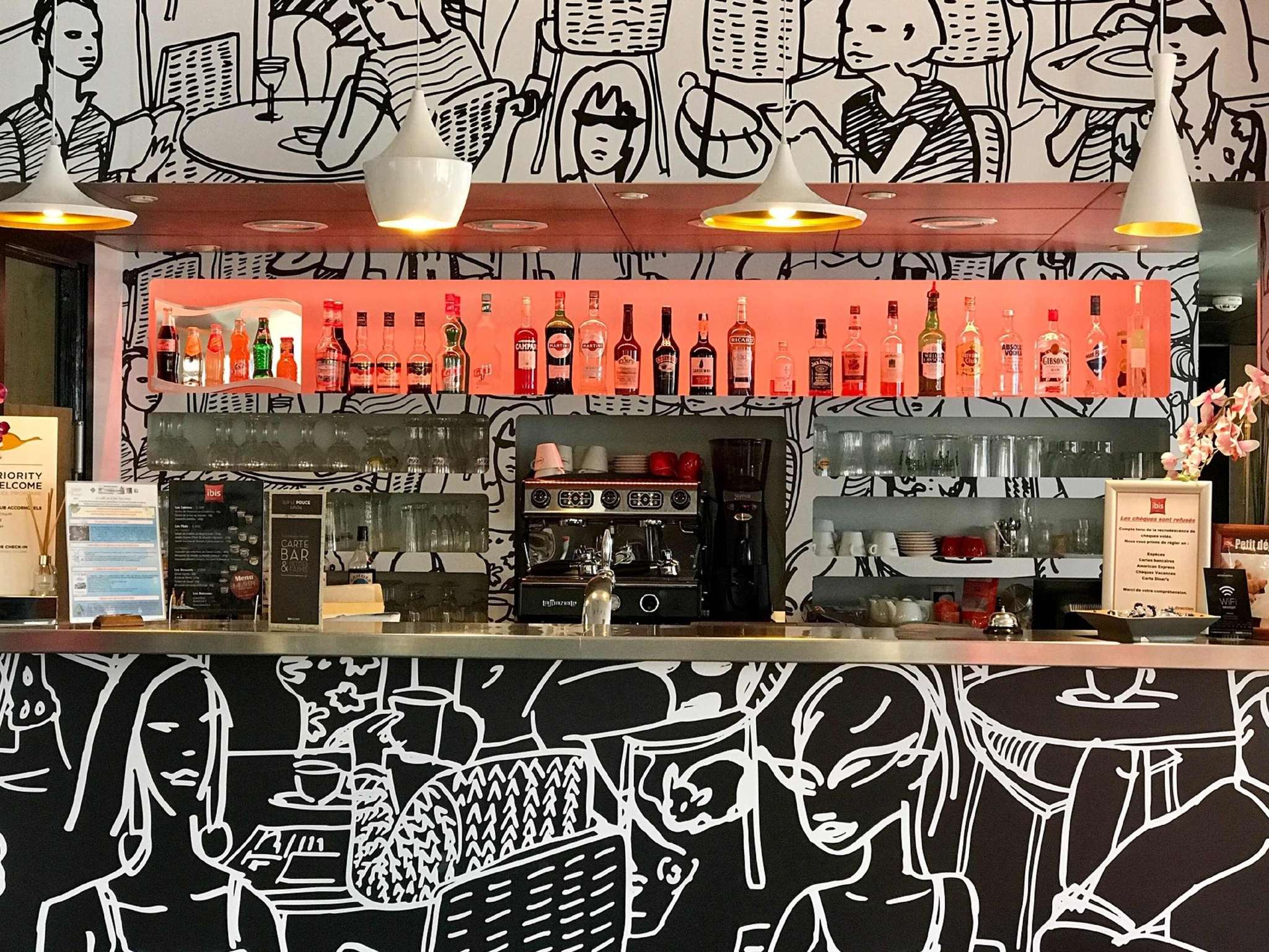 Foto - IBIS Cannes Mouans Sartoux Piscine parking gratuit