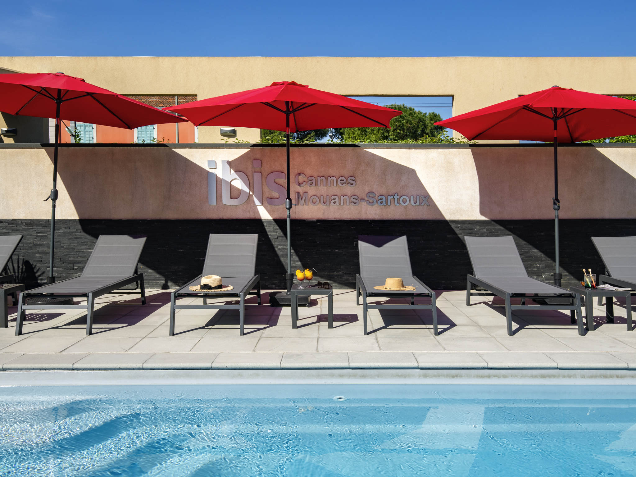 Foto - IBIS Cannes Mouans Sartoux Piscine parking gratuit