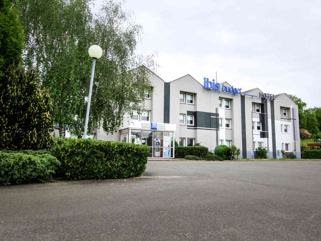 ibis budget Châteaudun - Image 1