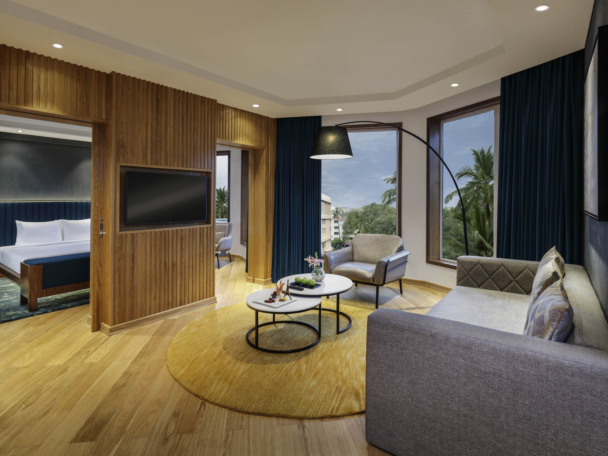 Photo - Novotel Mumbai Juhu Beach