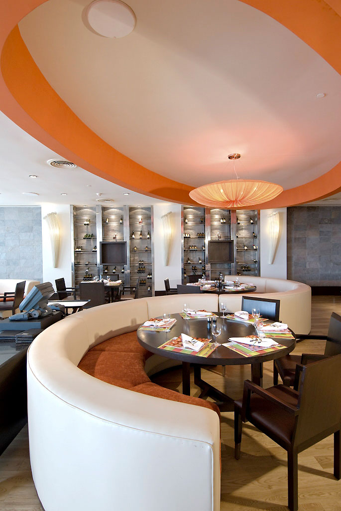 Photo - Novotel Mumbai Juhu Beach