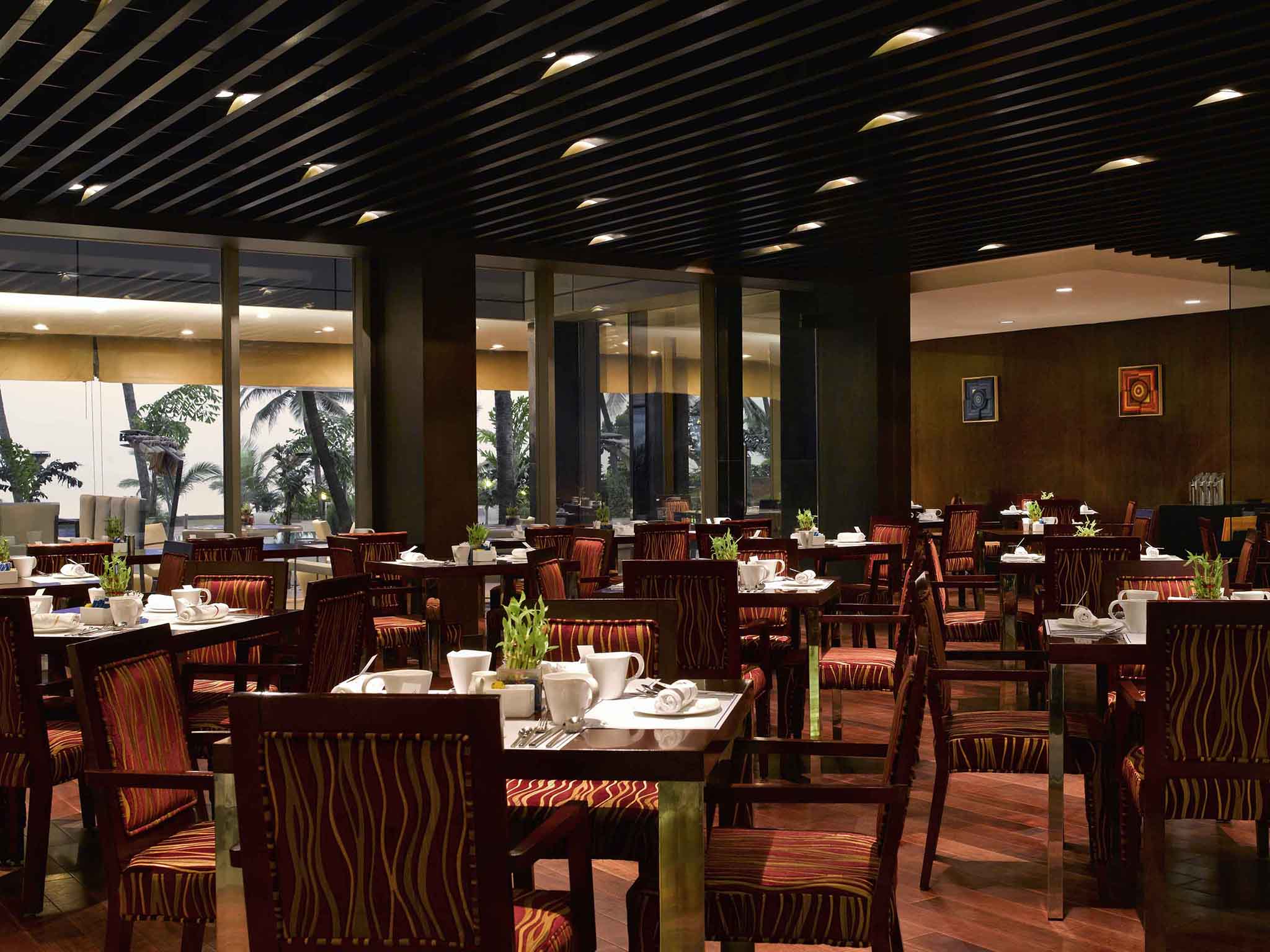 Photo - Novotel Mumbai Juhu Beach