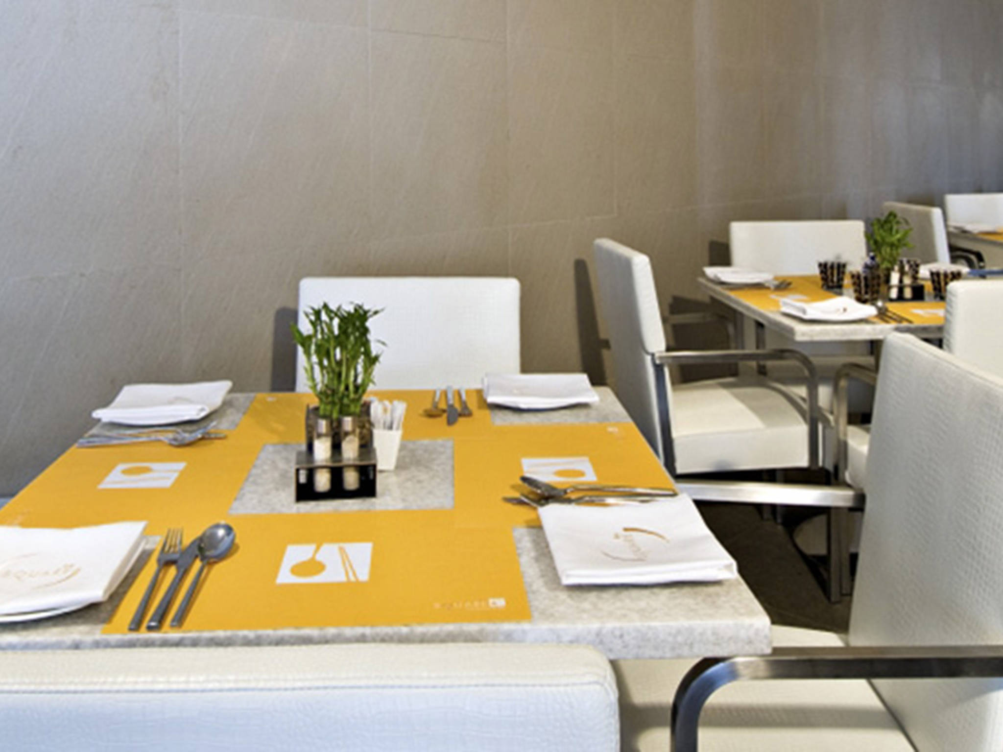Photo - Novotel Mumbai Juhu Beach