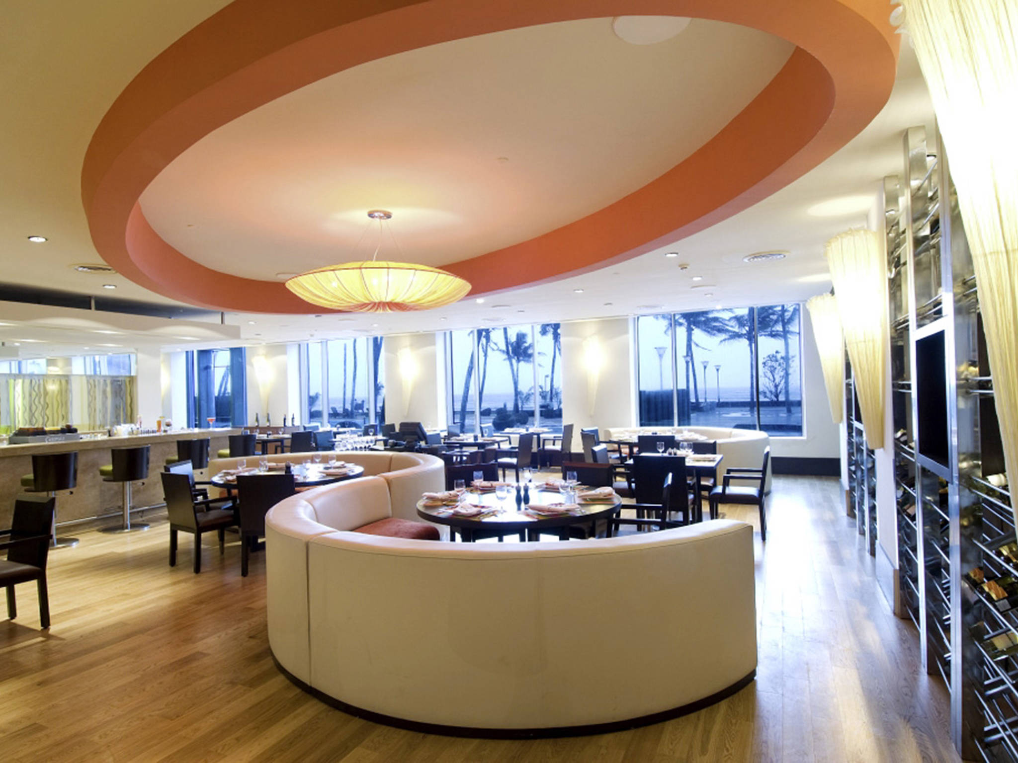 Photo - Novotel Mumbai Juhu Beach