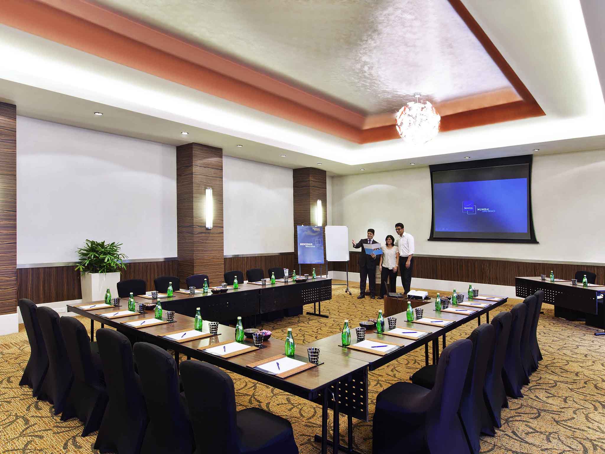 Photo - Novotel Mumbai Juhu Beach