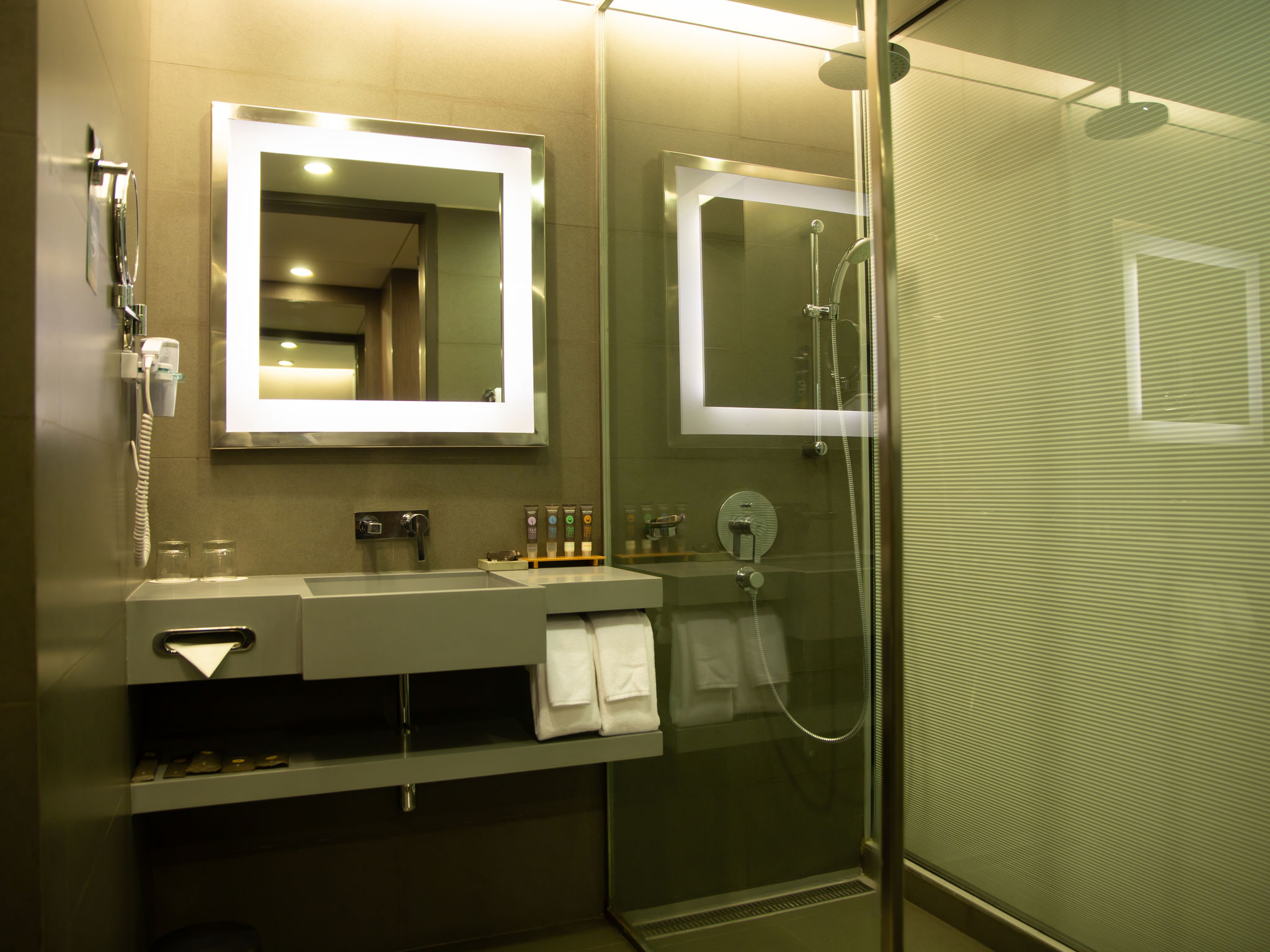 Foto - Novotel Kolkata Hotel and Residences