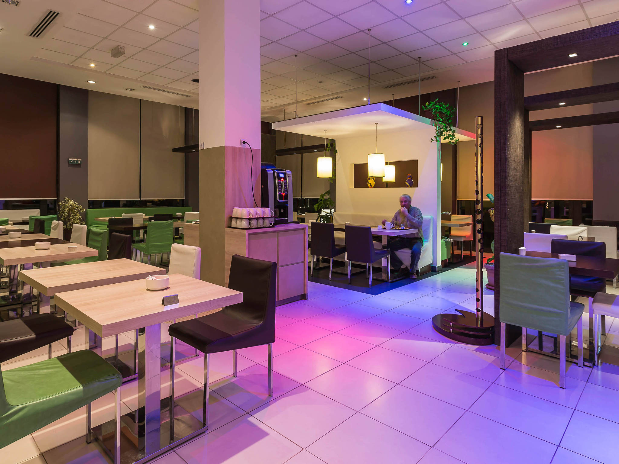Photo - ibis Oran les Falaises