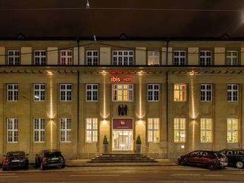 Hotel Novotel Karlsruhe Cit Book Your Now At 980 M Ibis Karlsruhe Hauptbahnhof