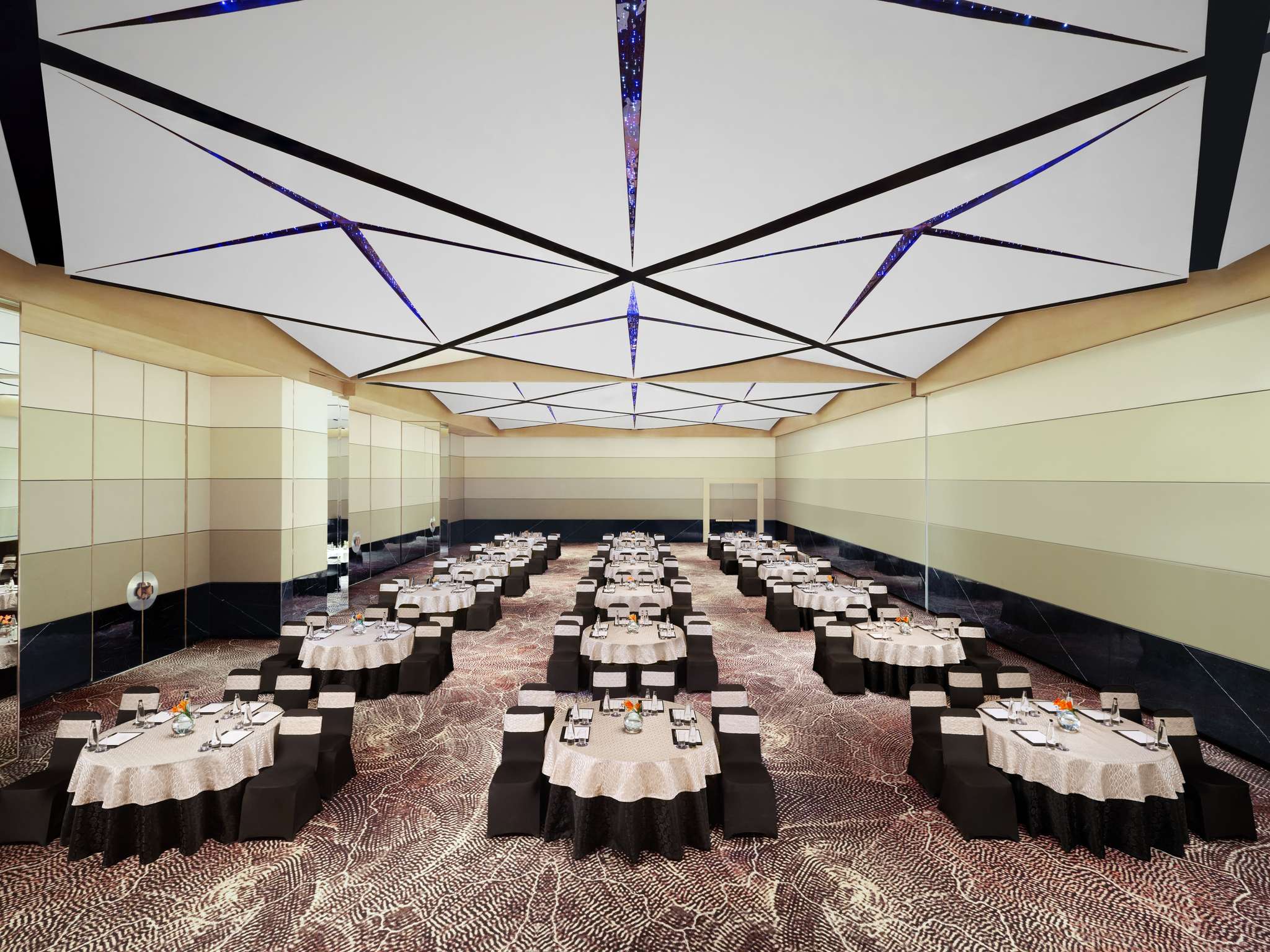 Photo - Novotel New Delhi City Centre