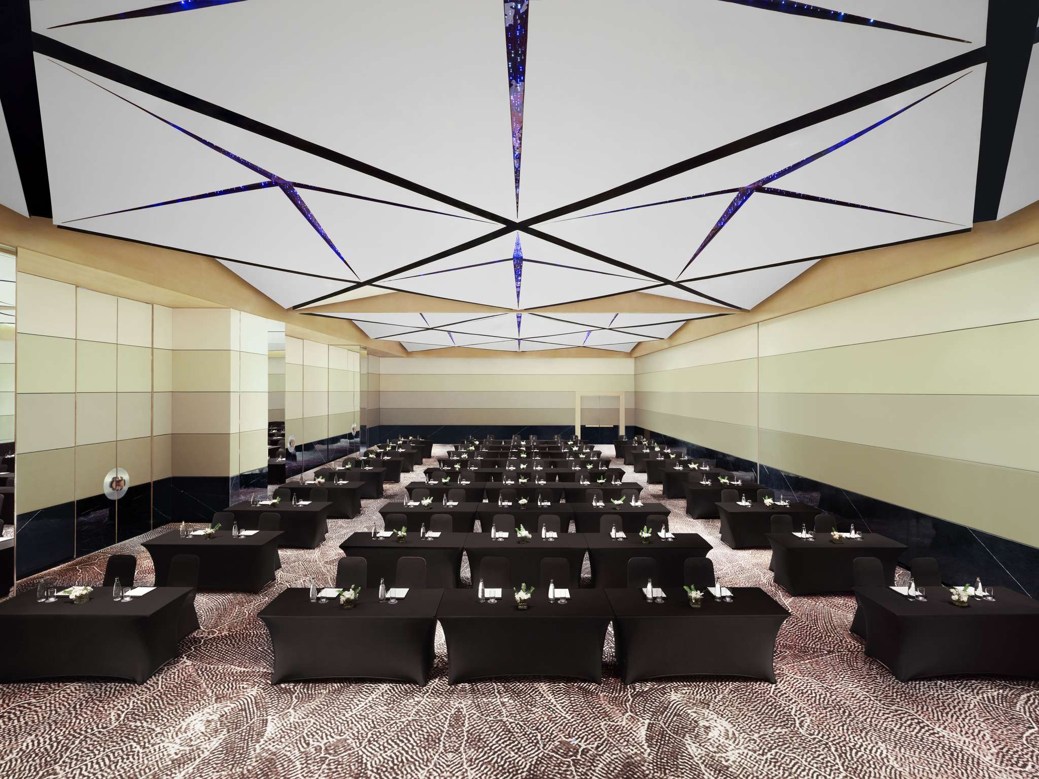 Photo - Novotel New Delhi City Centre