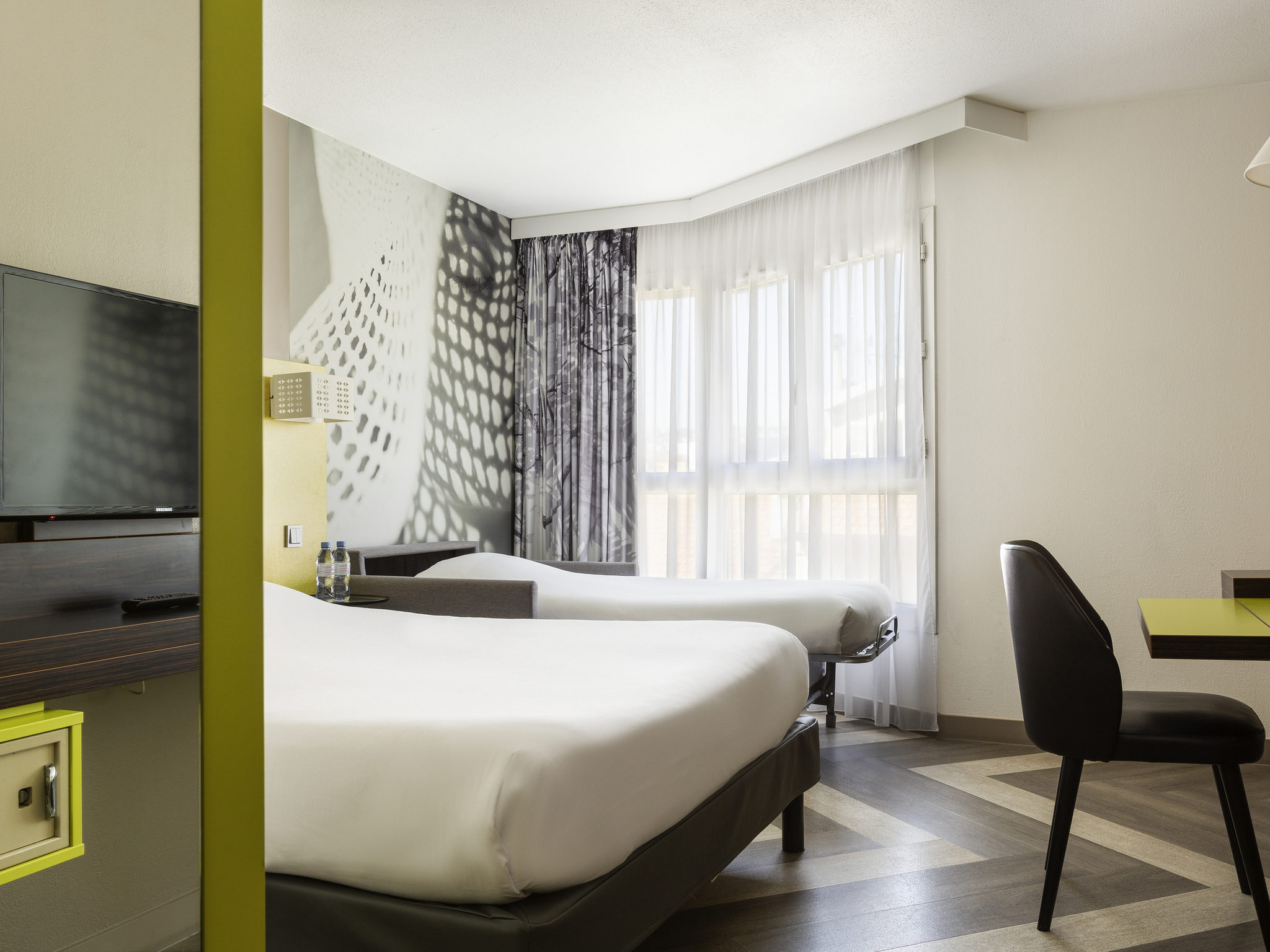 Photo - Ibis Styles Nice Centre Port