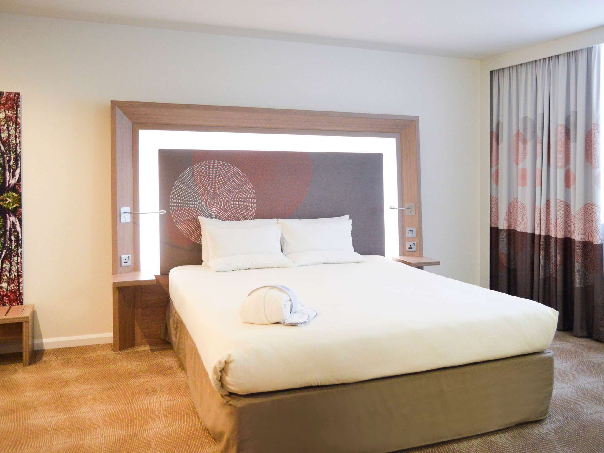 Photo - Novotel London Brentford