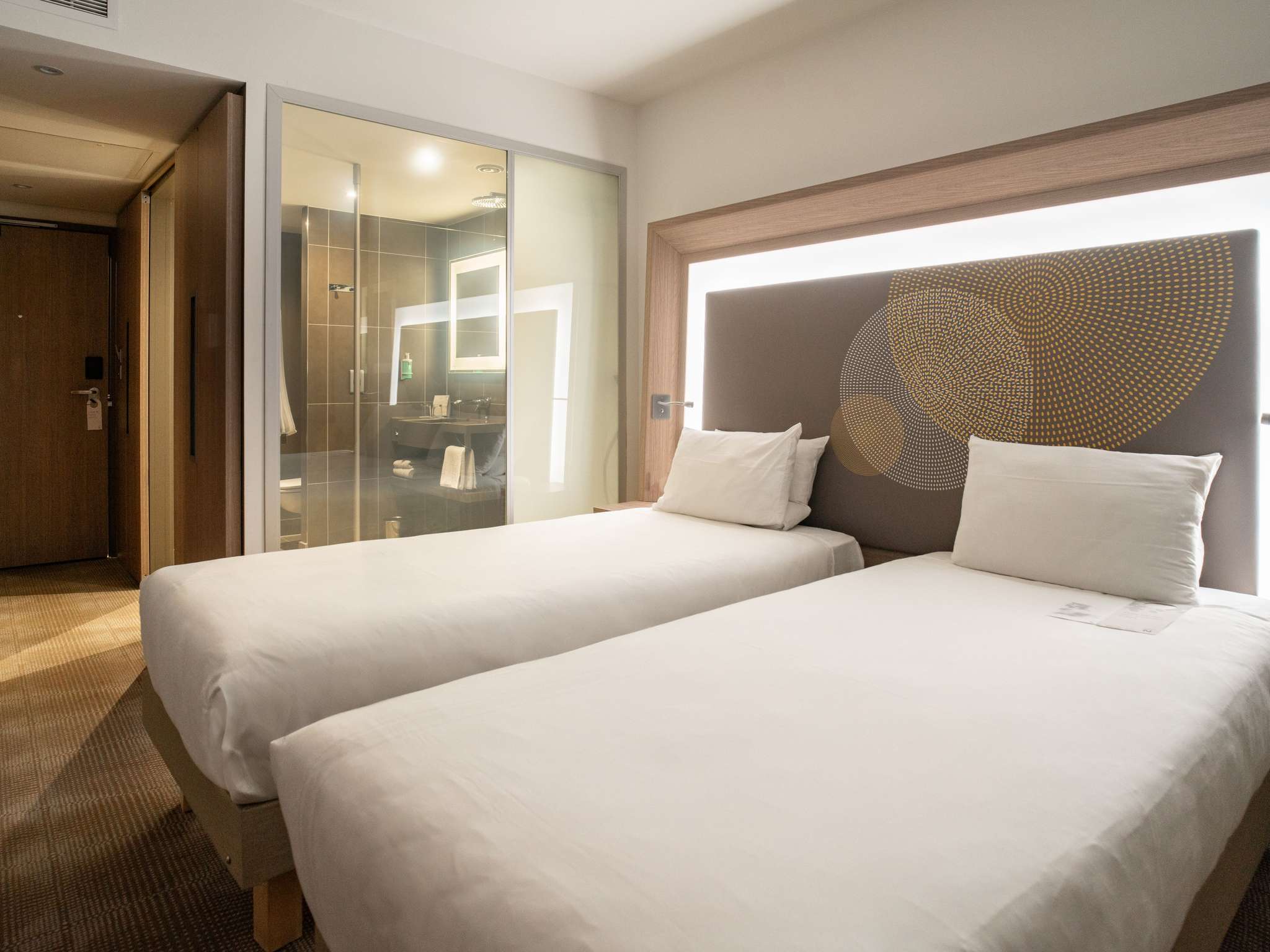 Photo - Novotel London Brentford