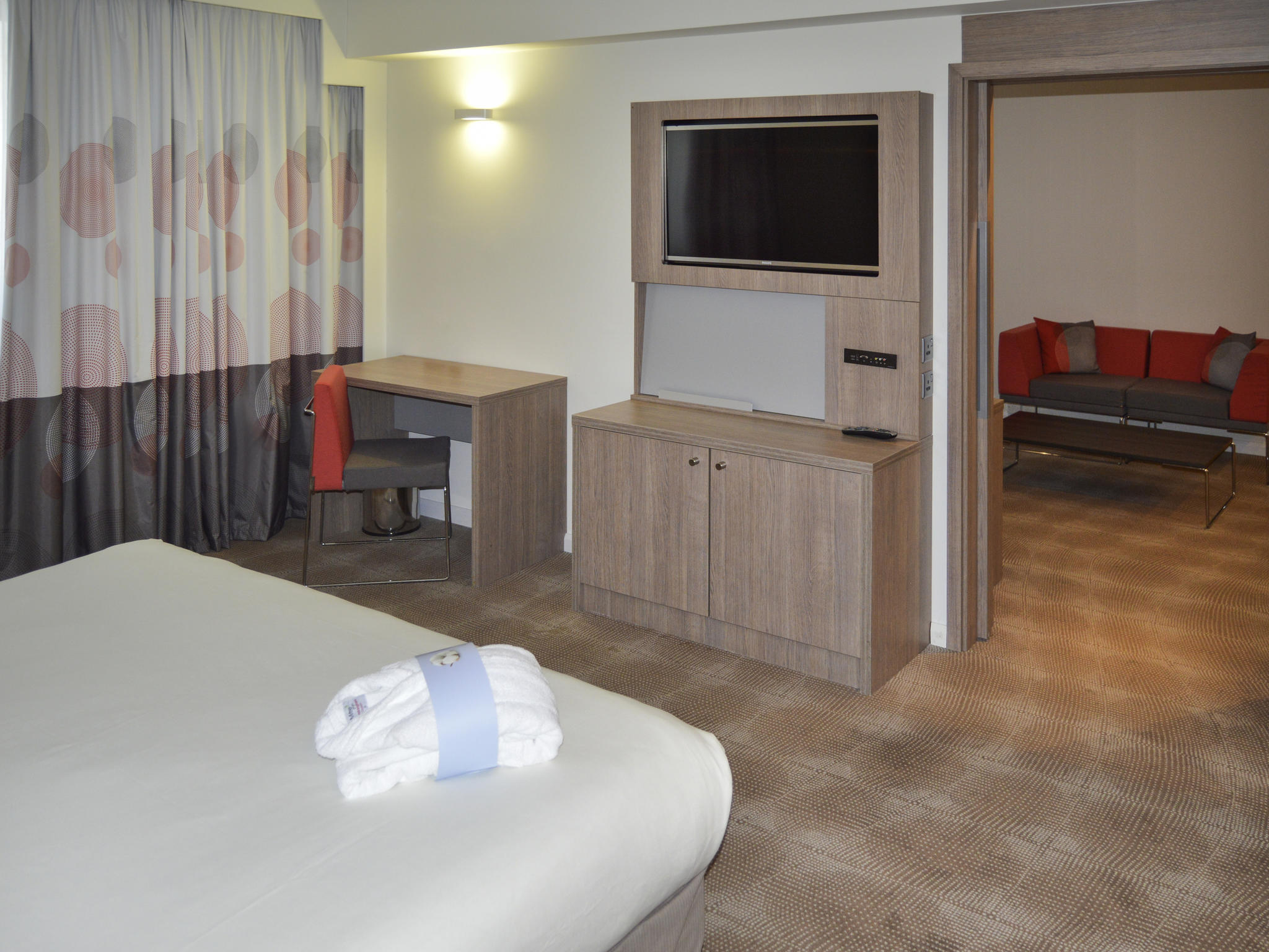 Photo - Novotel London Brentford