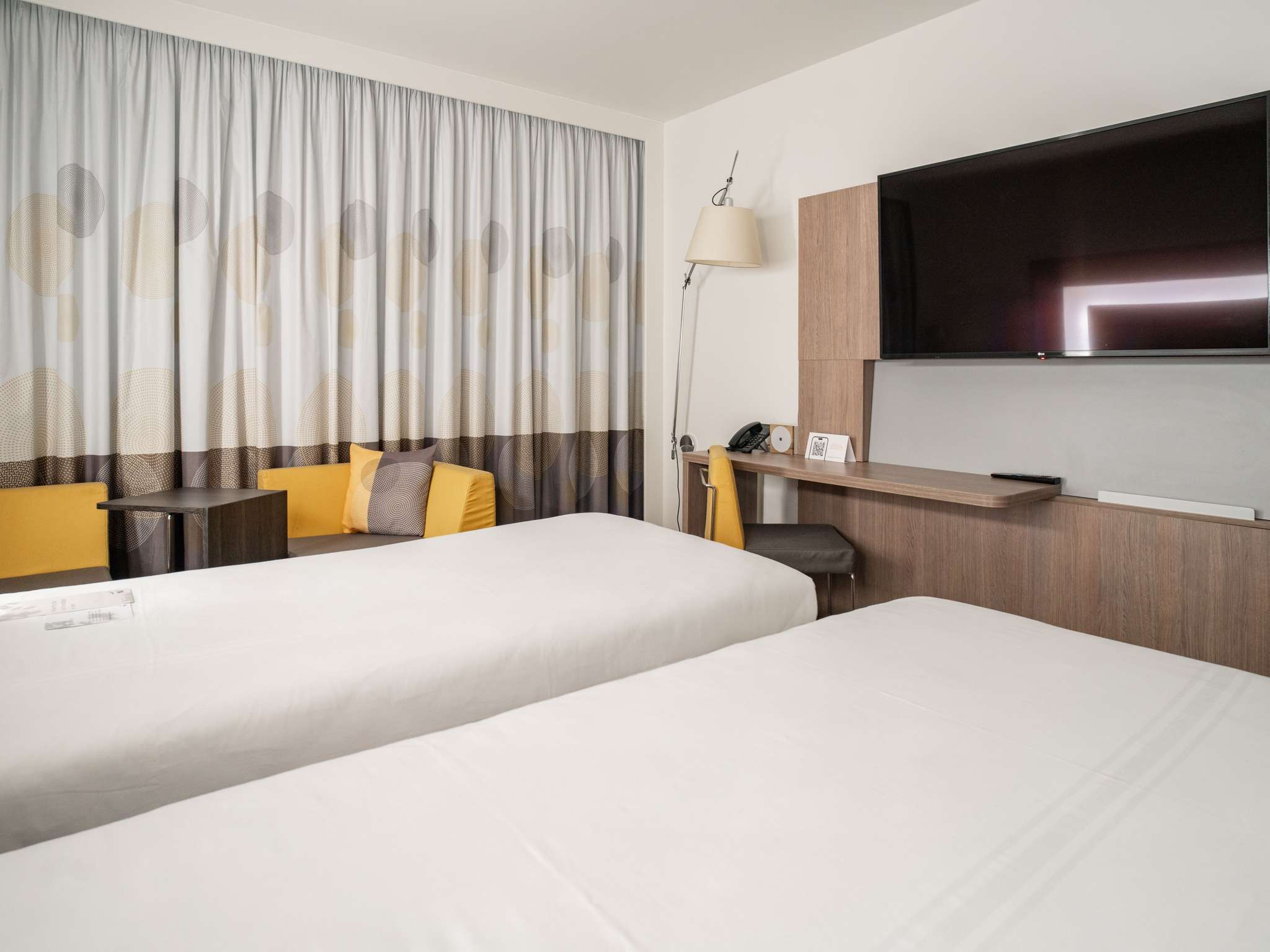 Photo - Novotel London Brentford