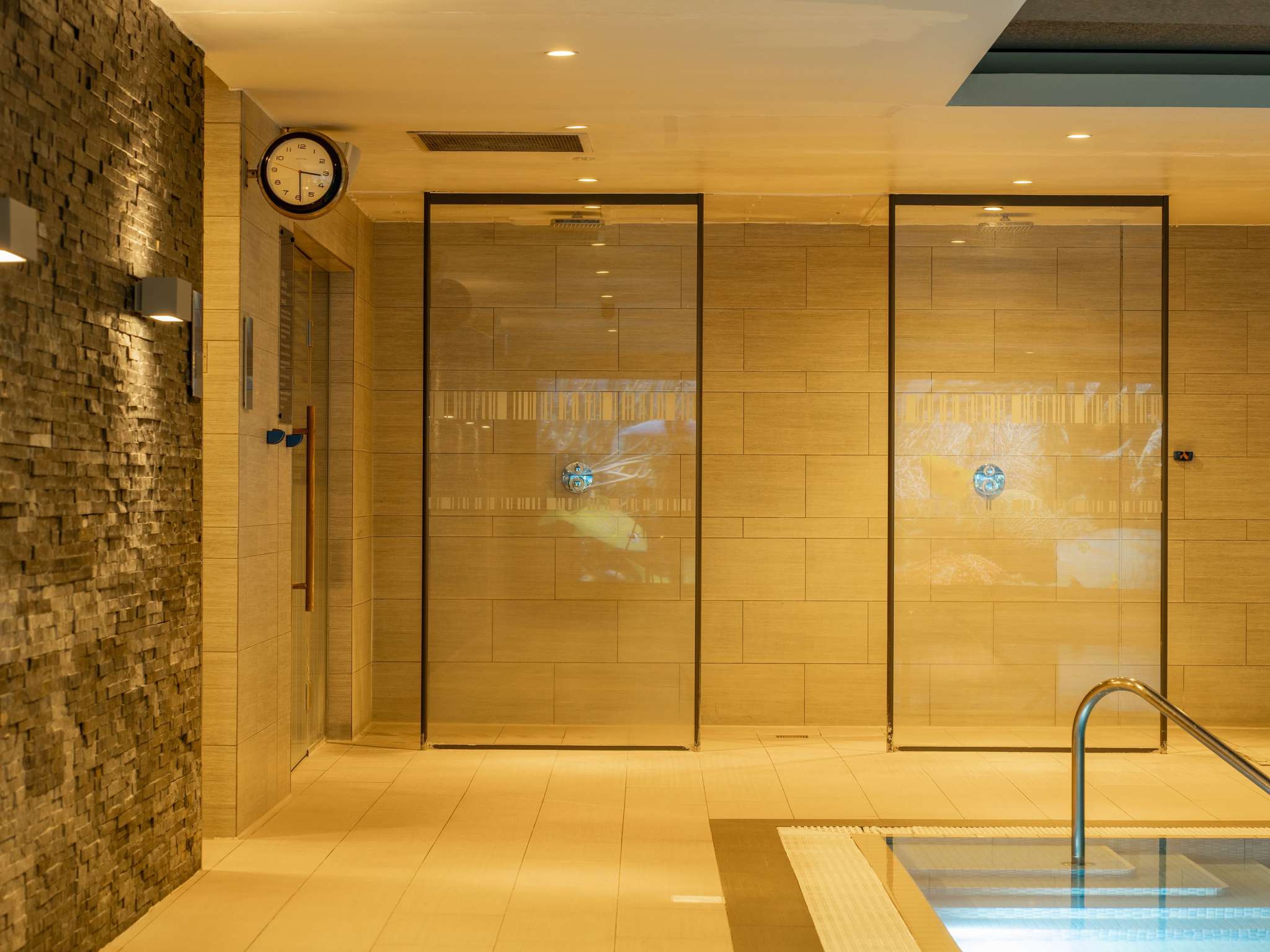 Photo - Novotel London Brentford