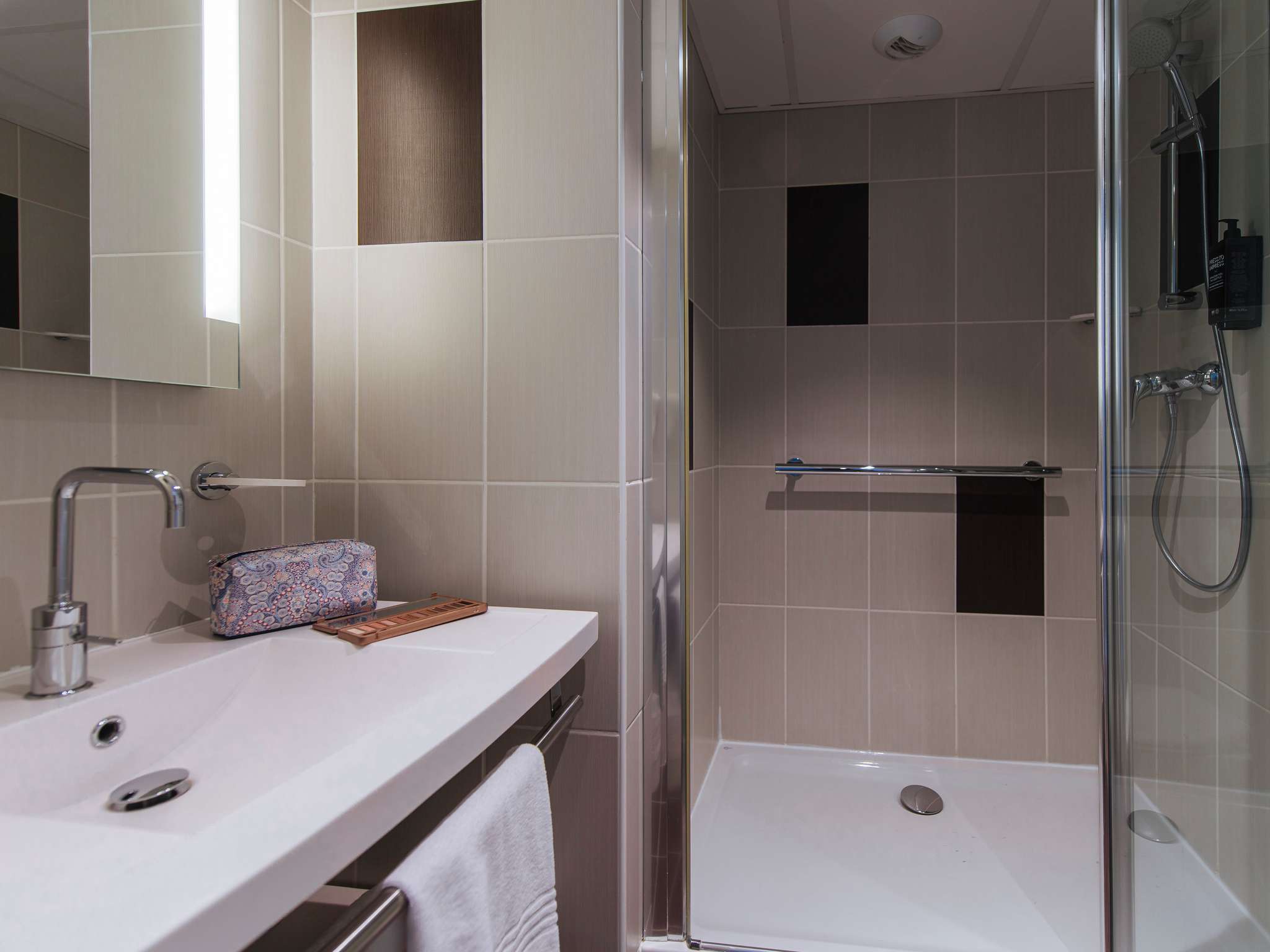 Foto - ibis Styles Nice Aéroport Arenas