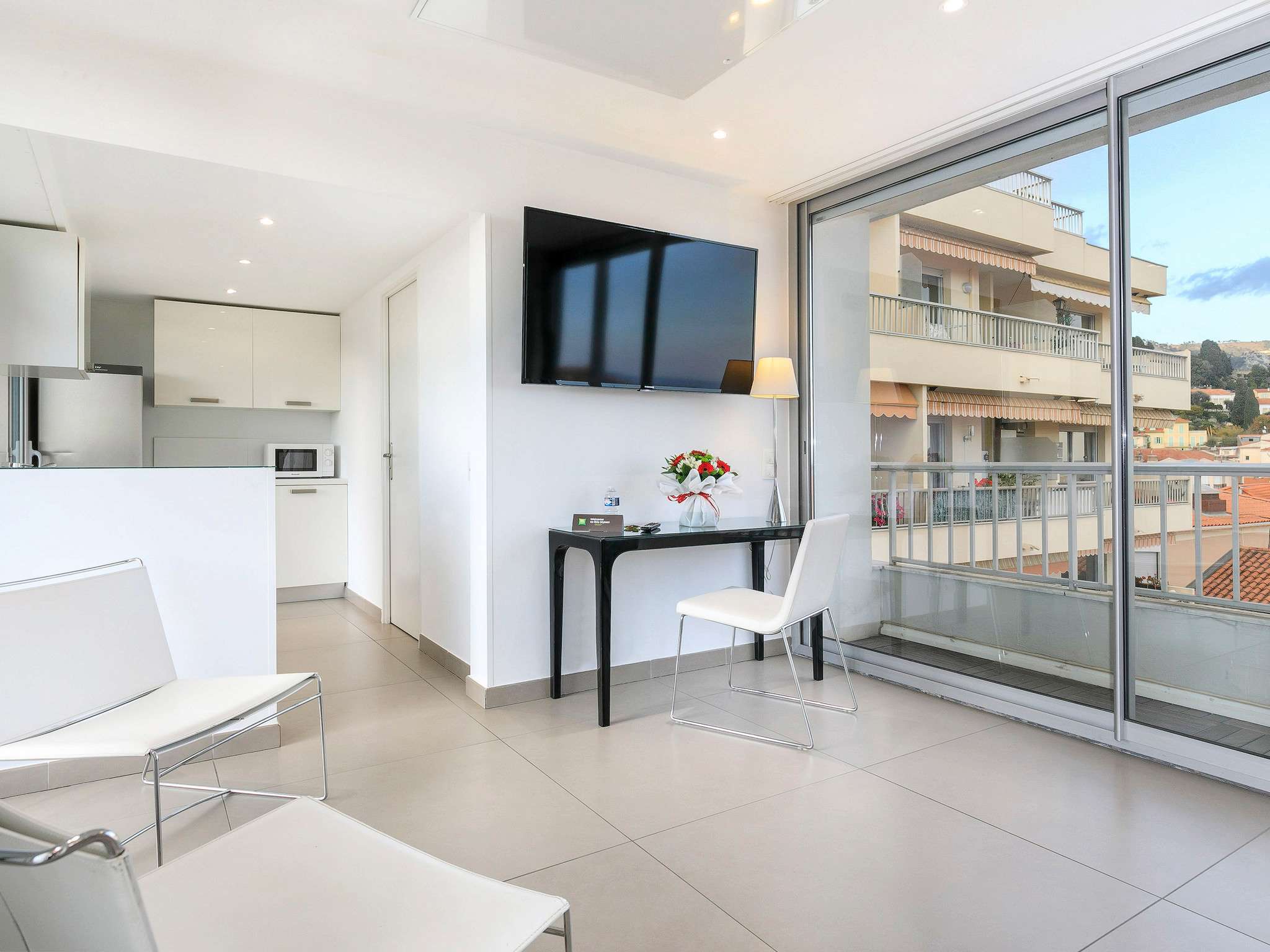 Photo - Ibis Styles Menton Centre