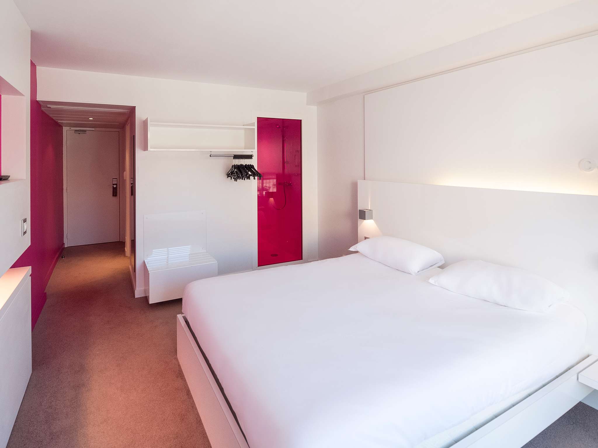 Photo - Ibis Styles Menton Centre