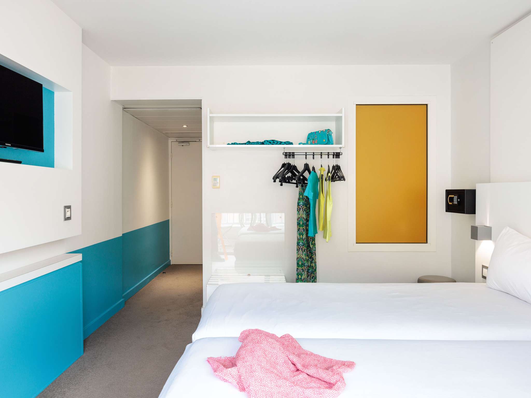Photo - Ibis Styles Menton Centre