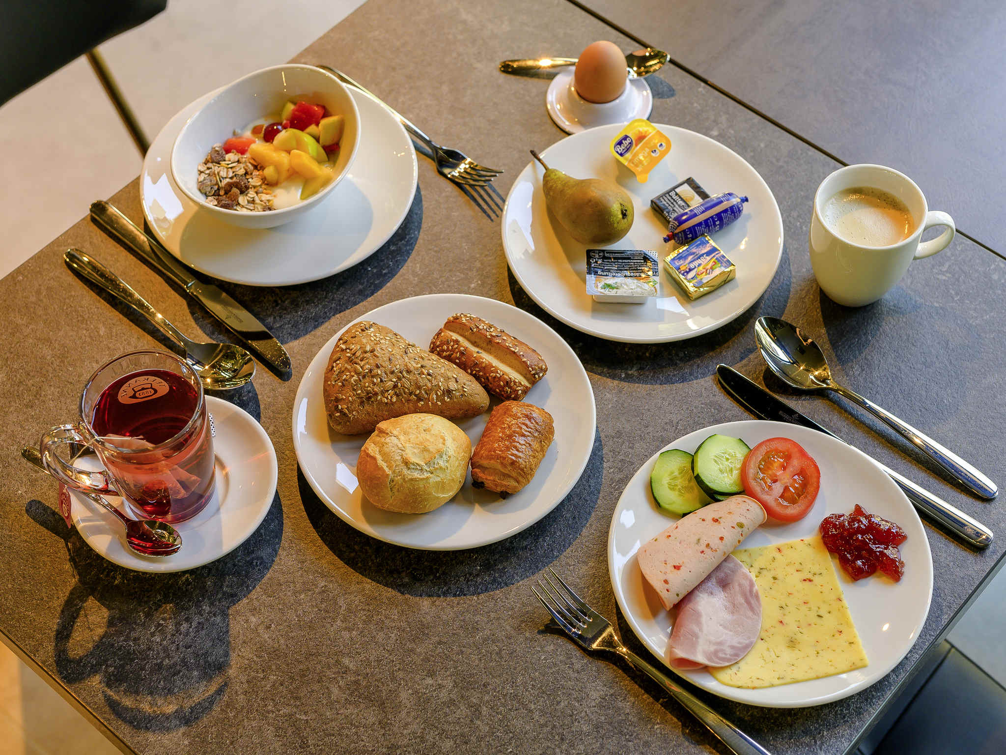 Second breakfast