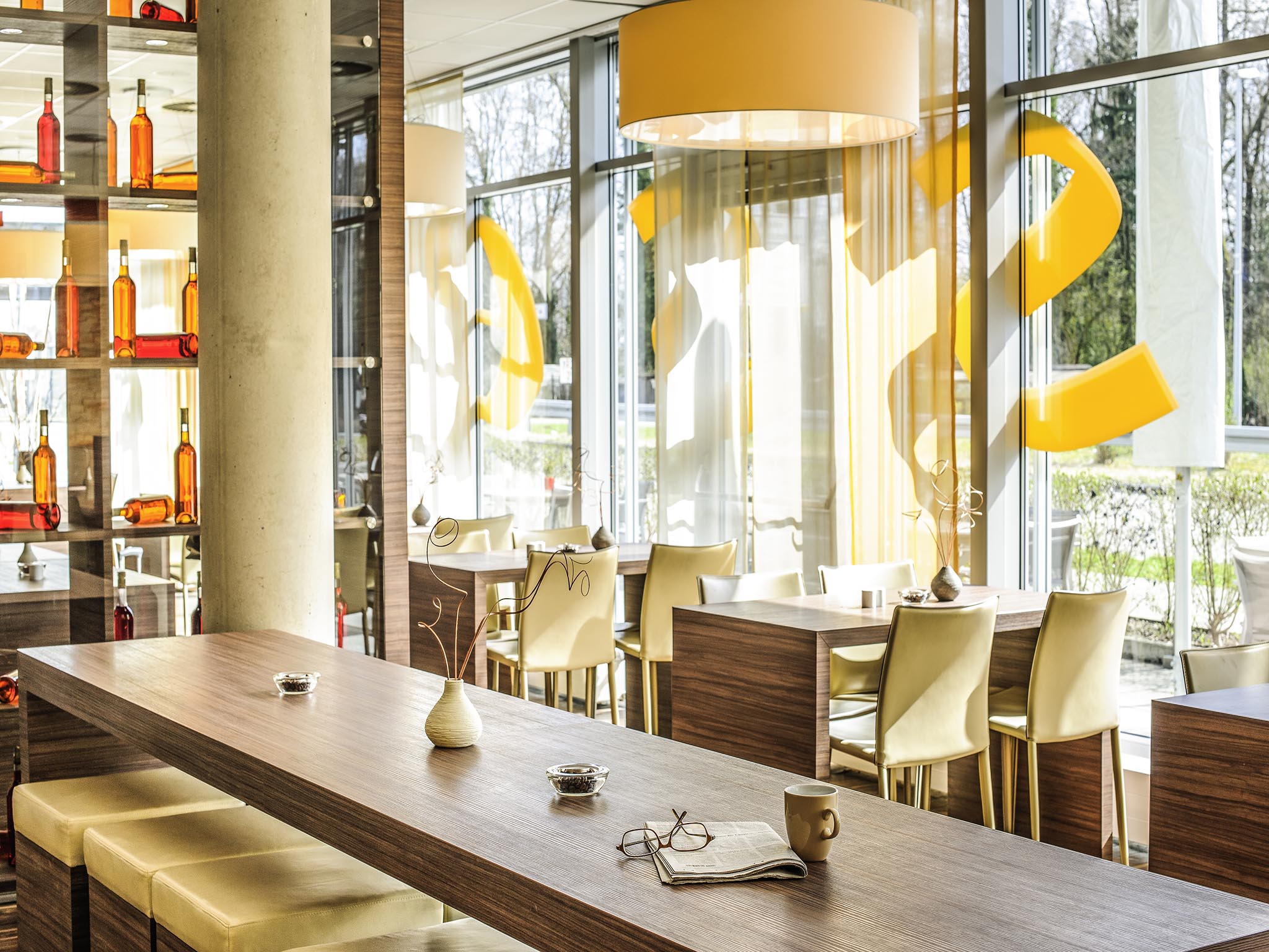 Hotel ibis Friedrichshafen Airport Messe. Book now! Wifi!
