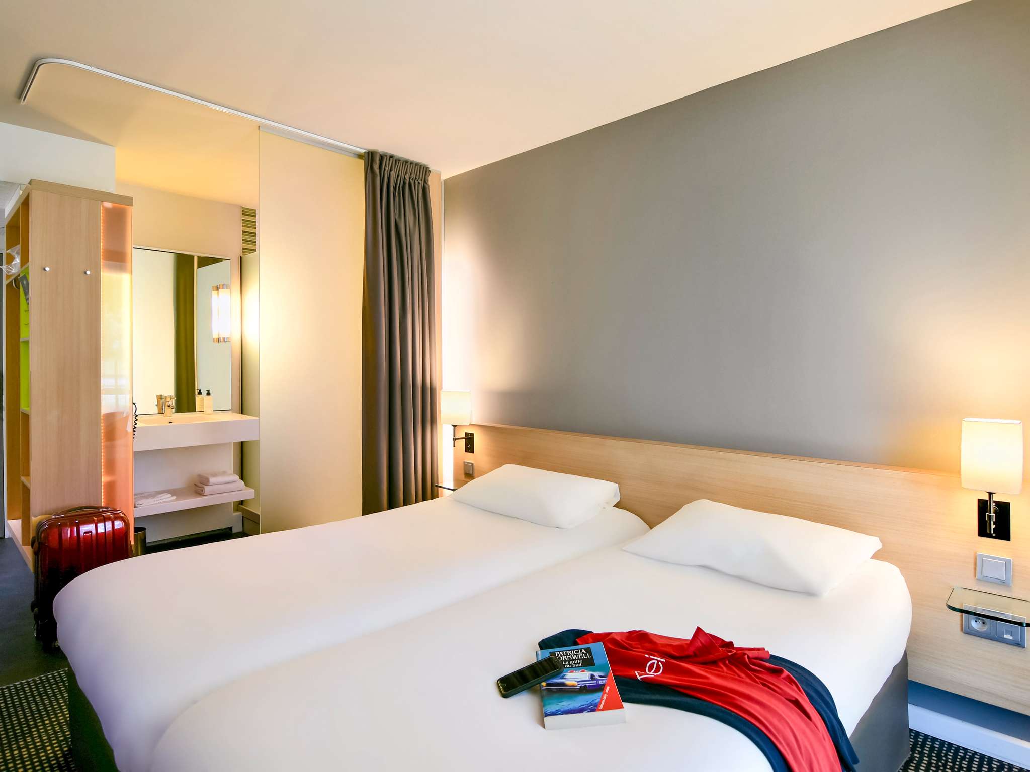 Photo - ibis Styles Nantes Reze Aéroport