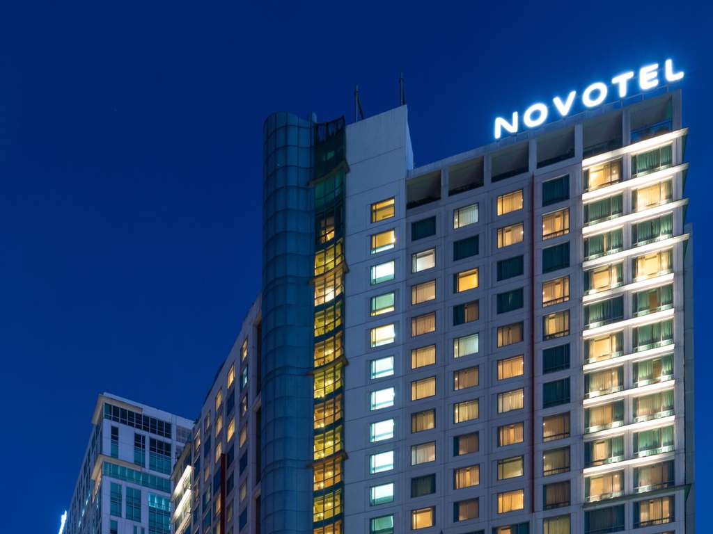 Novotel Manila Araneta City - Image 2