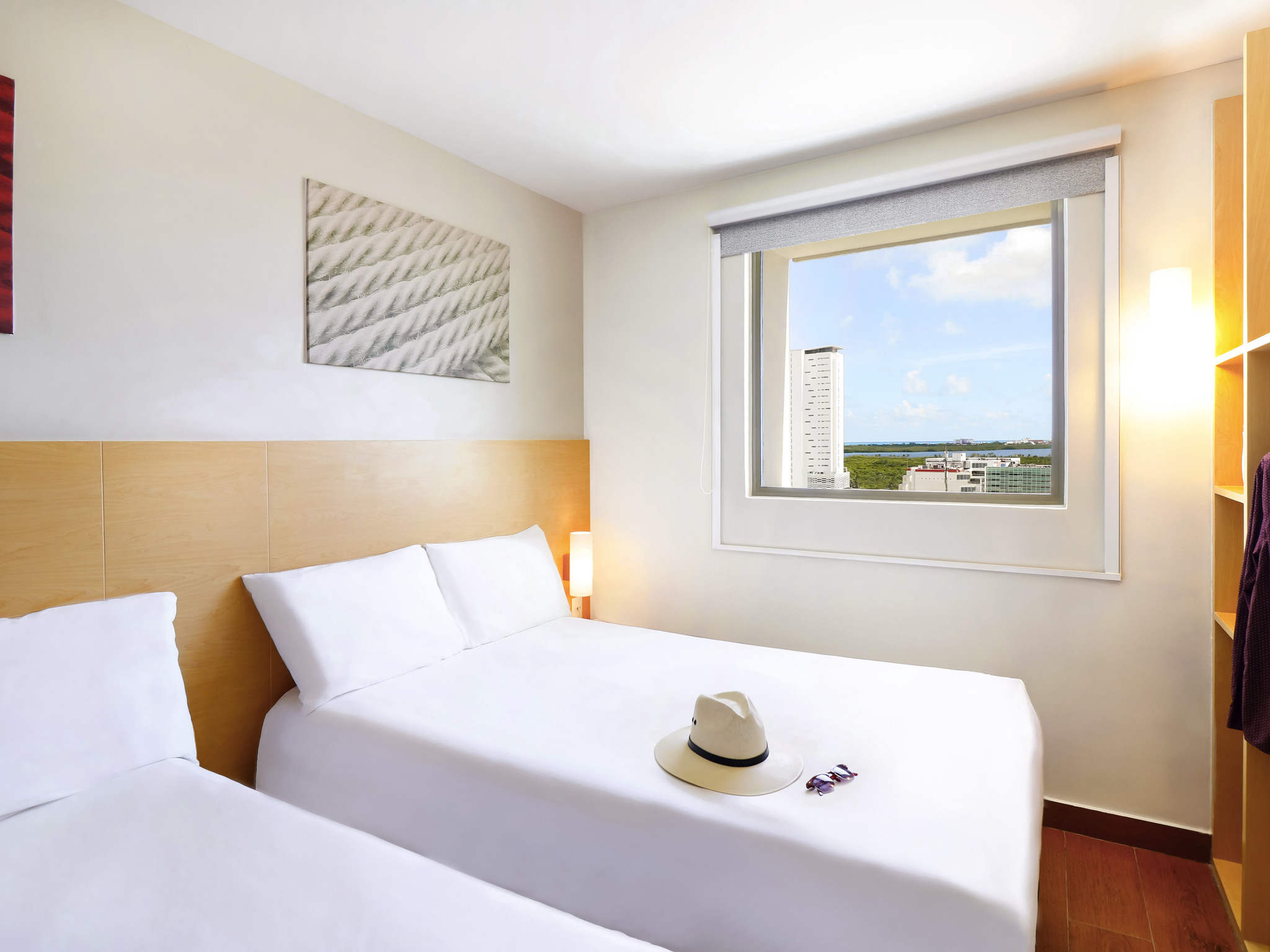 Photo - Ibis Cancun Centro