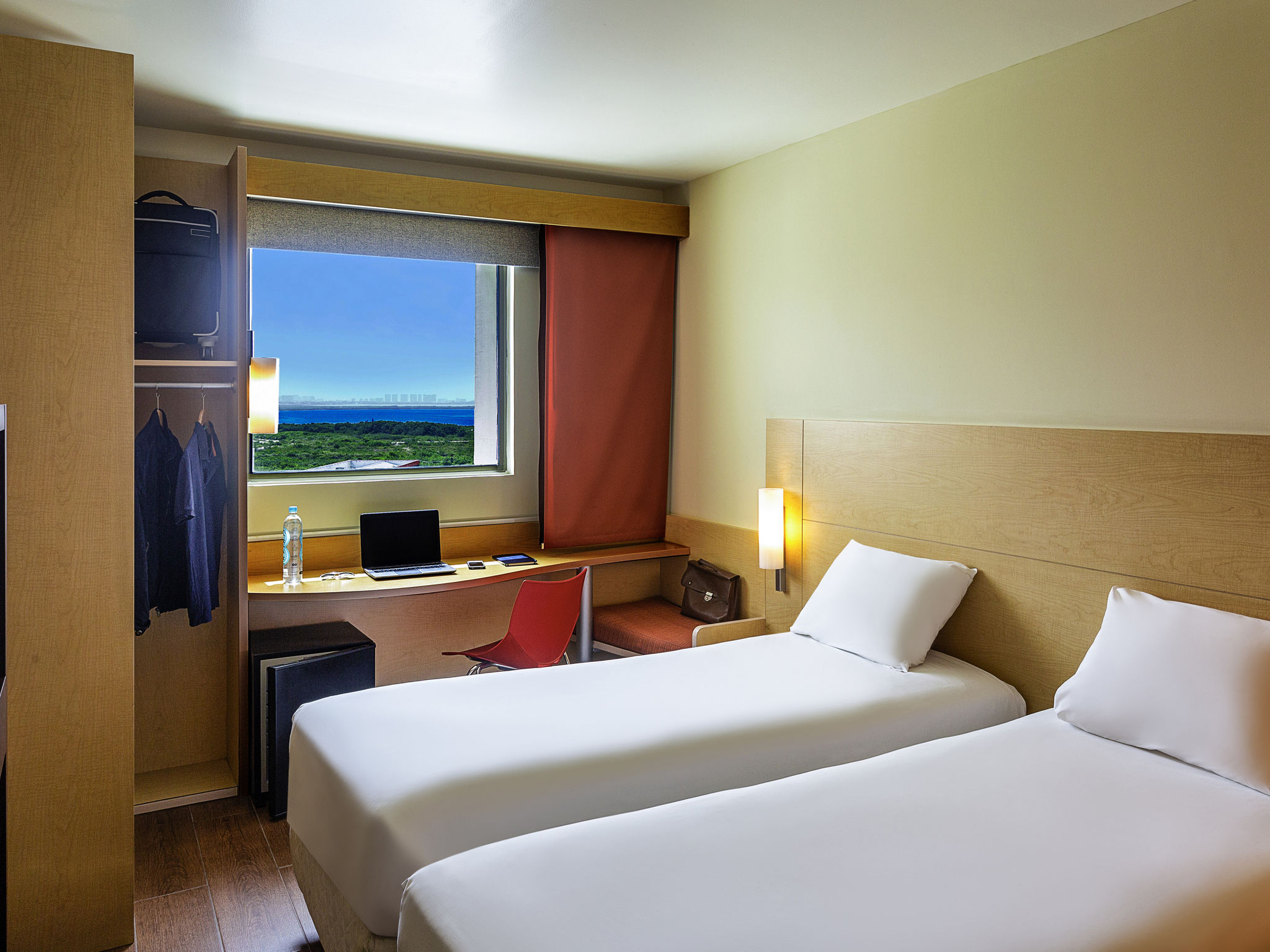 Photo - Ibis Cancun Centro