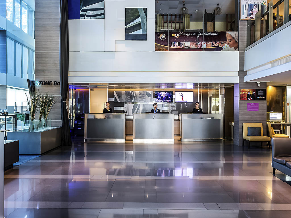 Novotel Bangkok Silom Road - Image 2
