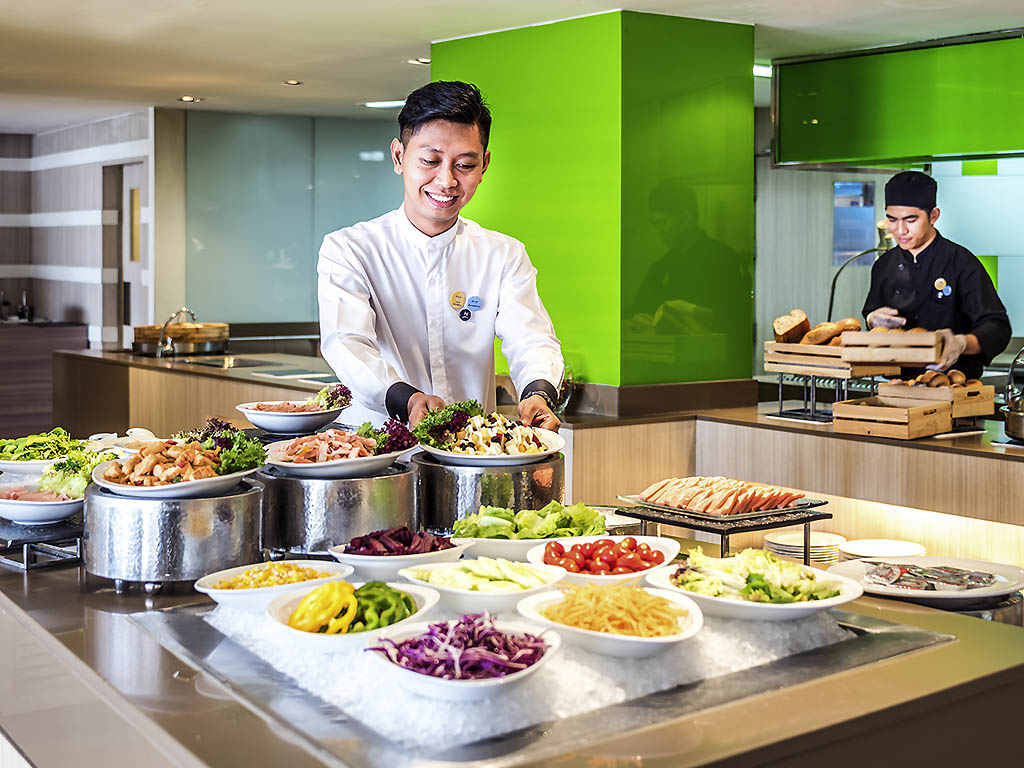 Novotel Bangkok Silom Road - Image 4
