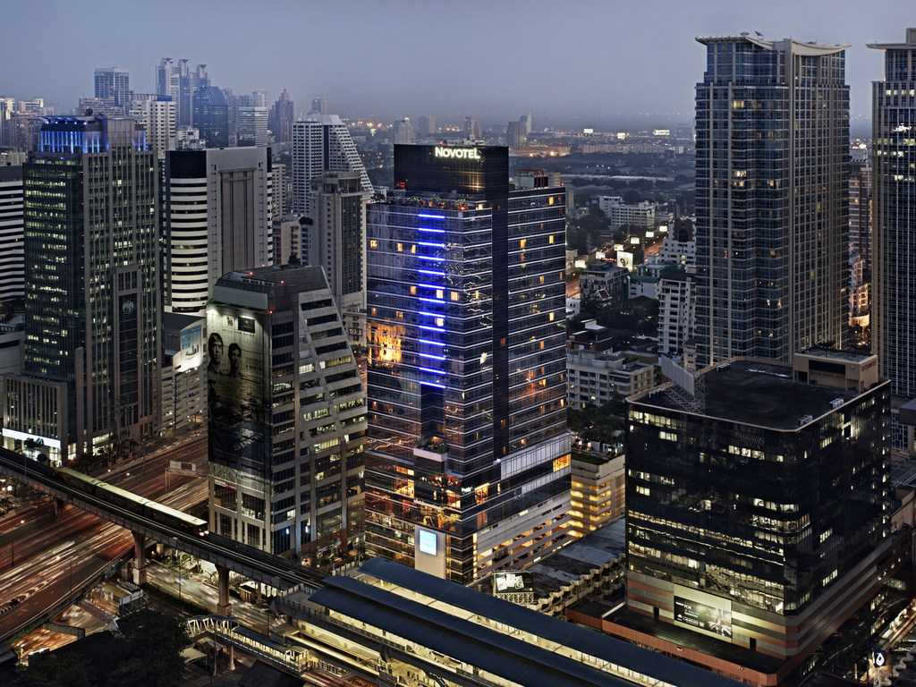 NOVOTEL BANGKOK PLOENCHIT - Image 1