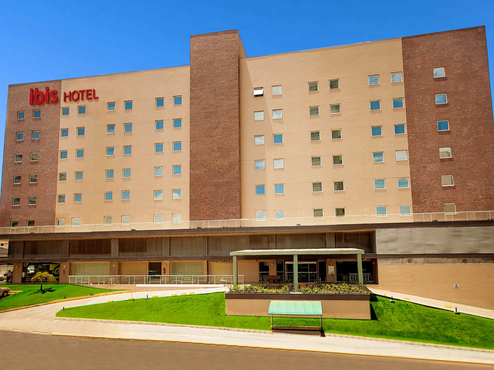 Photo - ibis Sao Luis