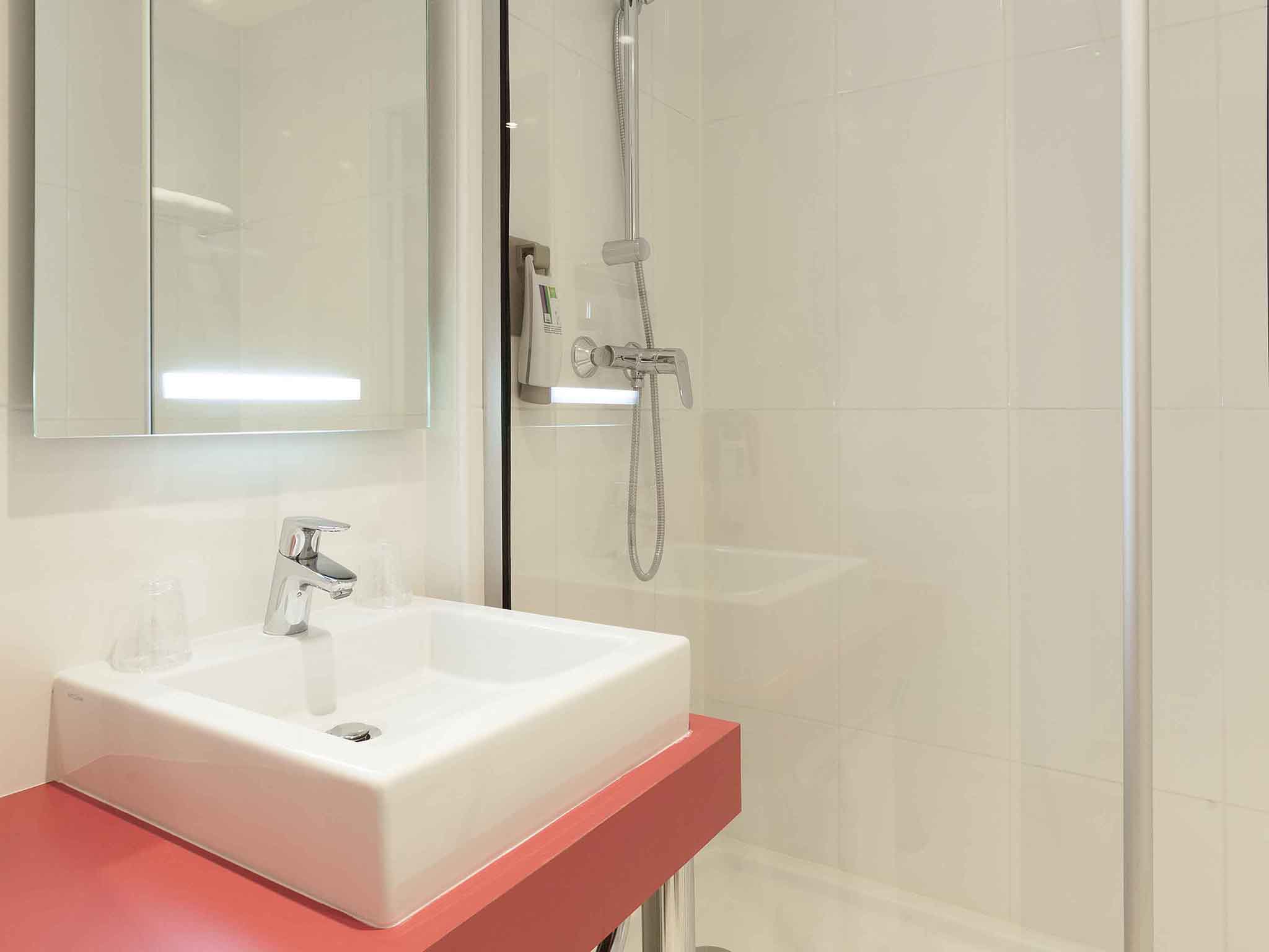 Photo - ibis Styles Bordeaux Saint Médard