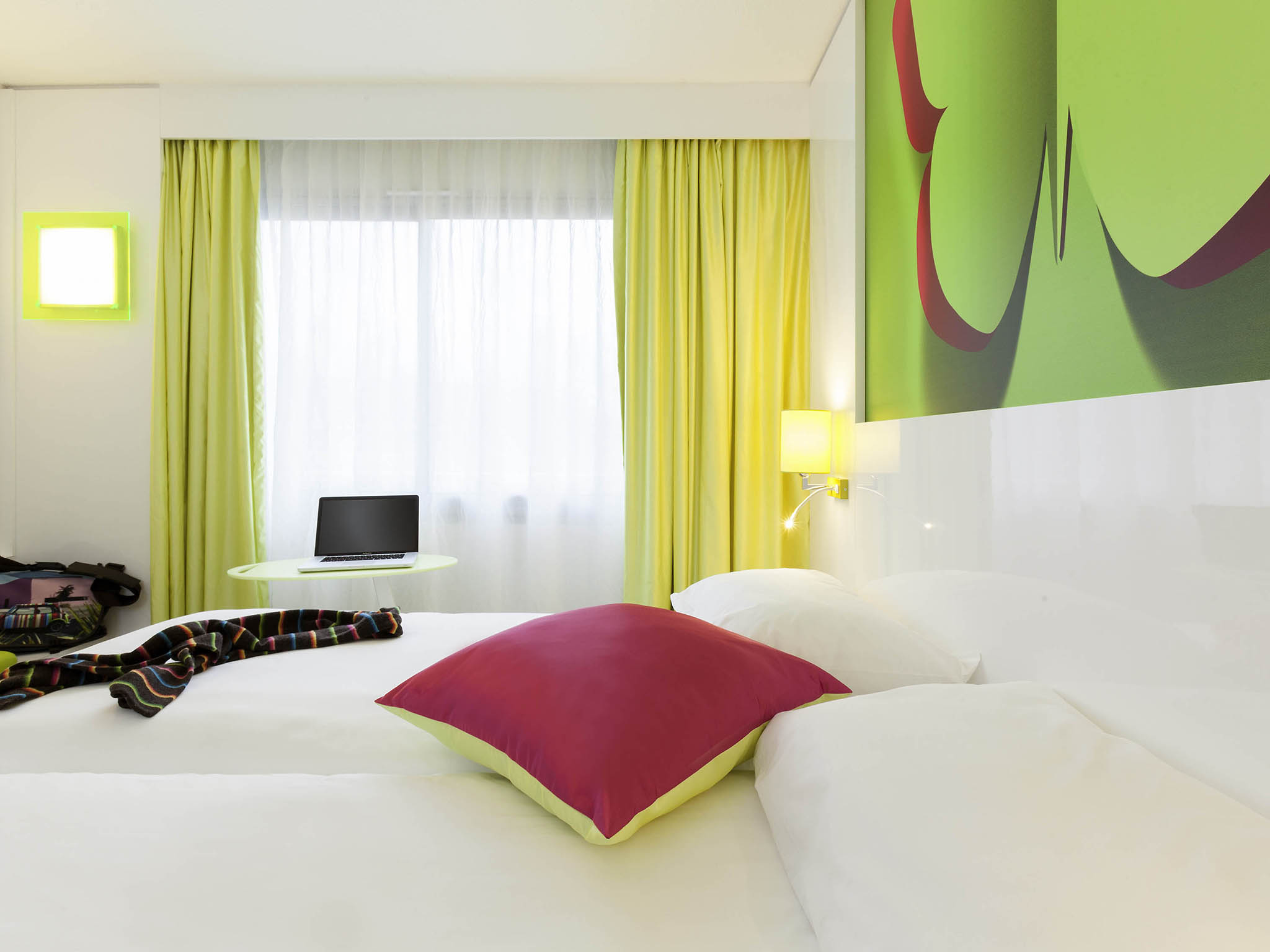 Photo - ibis Styles Bordeaux Saint Médard