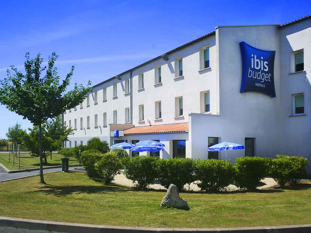 ibis budget Niort Est La Creche - Image 1