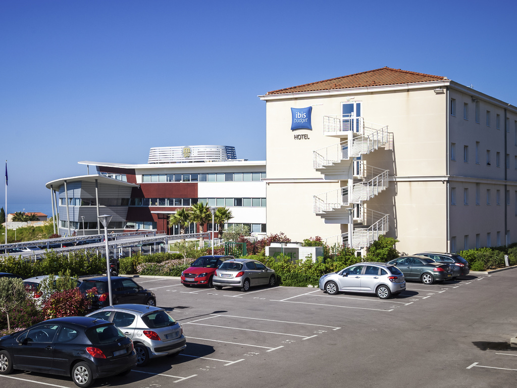 ibis budget Marseille l'Estaque - Image 1